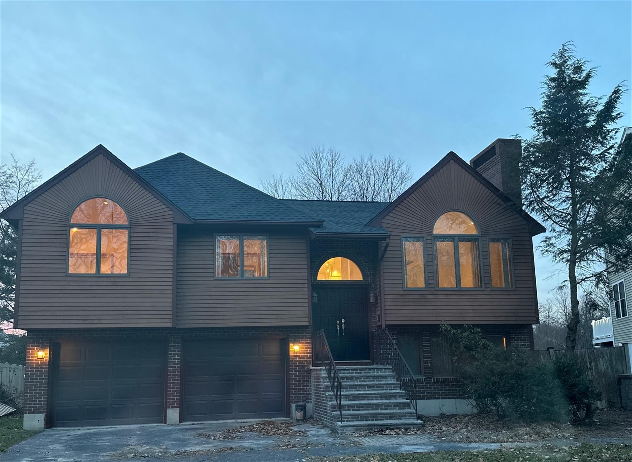 116 Grover Rd, Medford