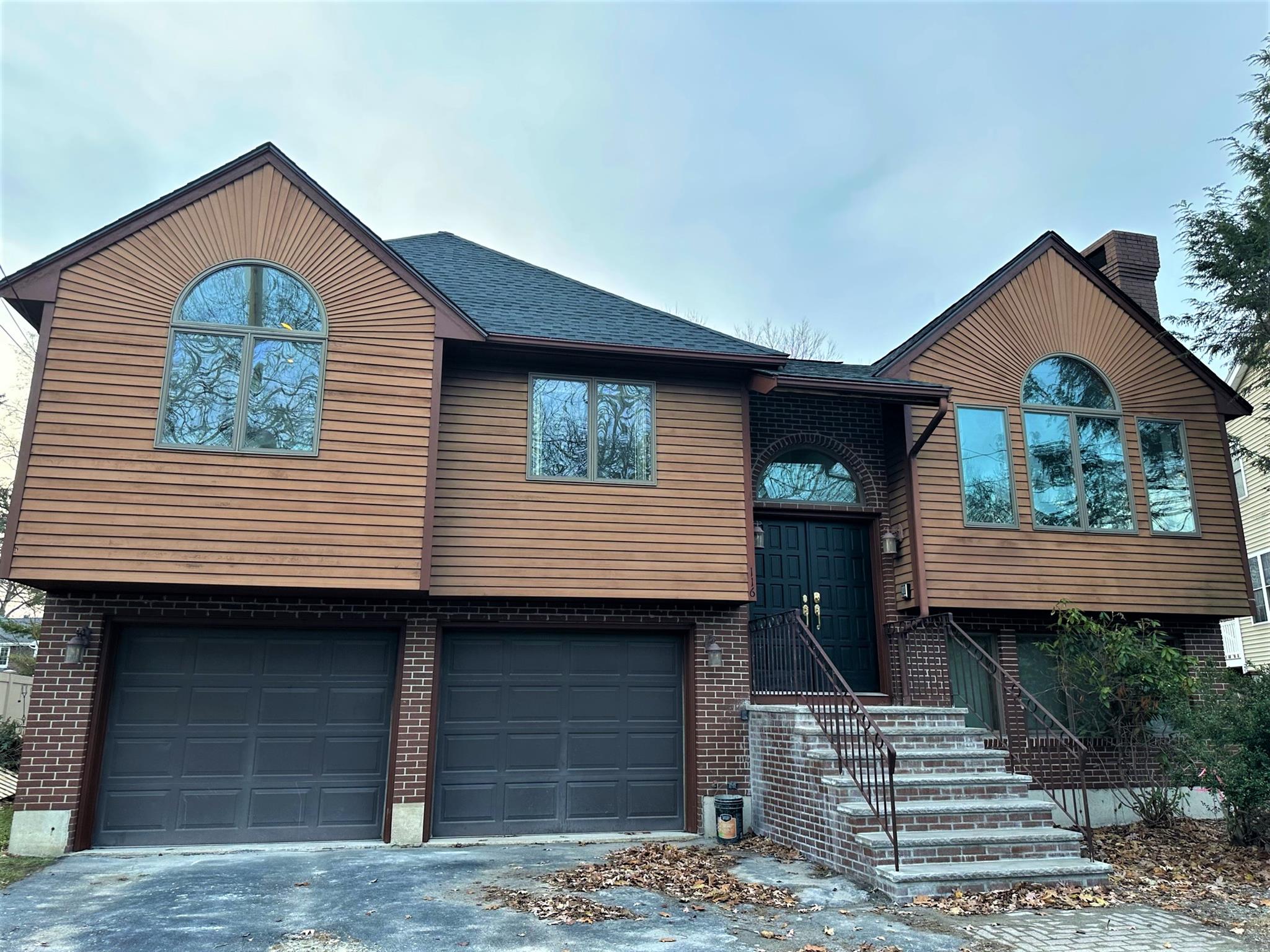 116 Grover Rd, Medford