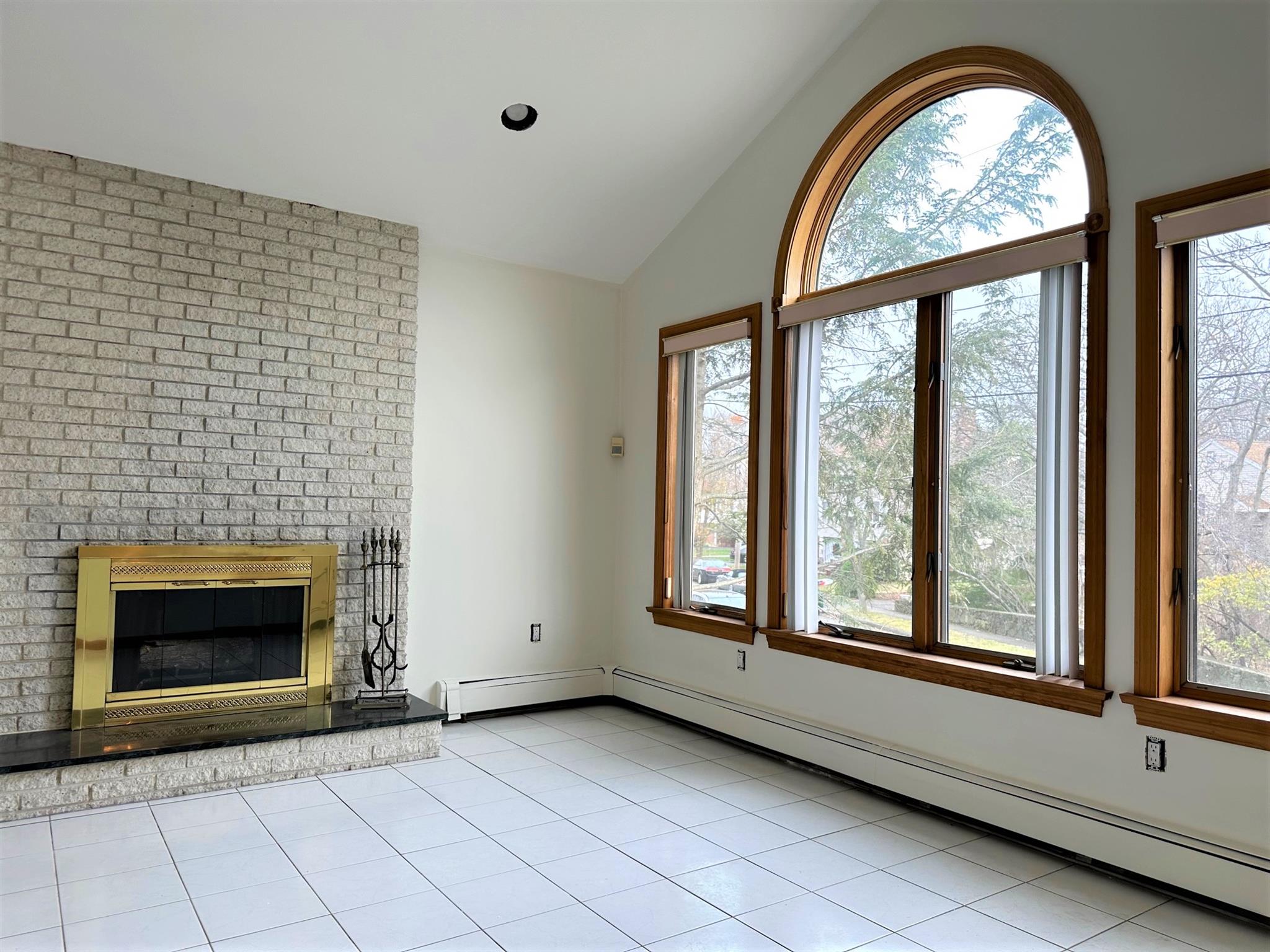 116 Grover Rd, Medford