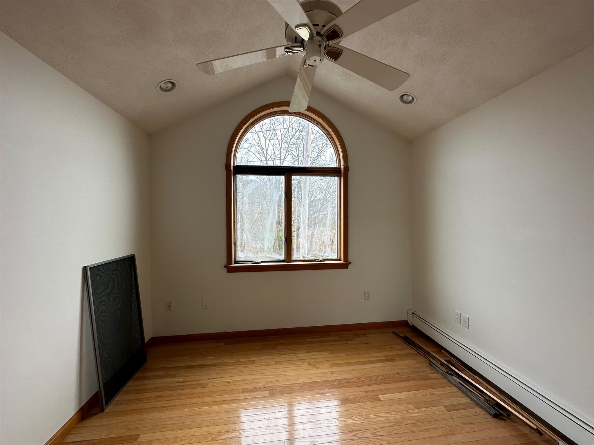 116 Grover Rd, Medford