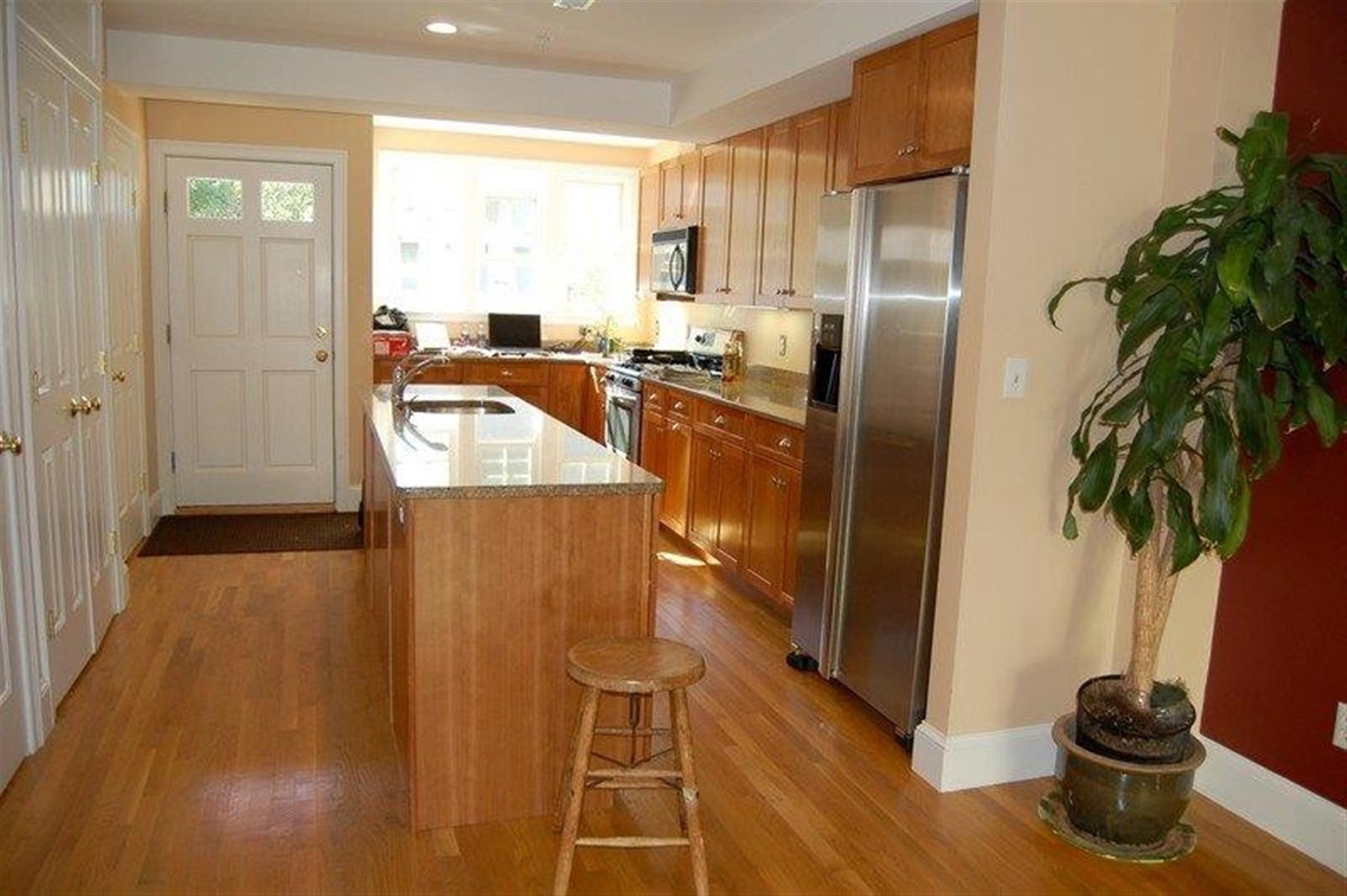 32 Elmer St, Harvard Square