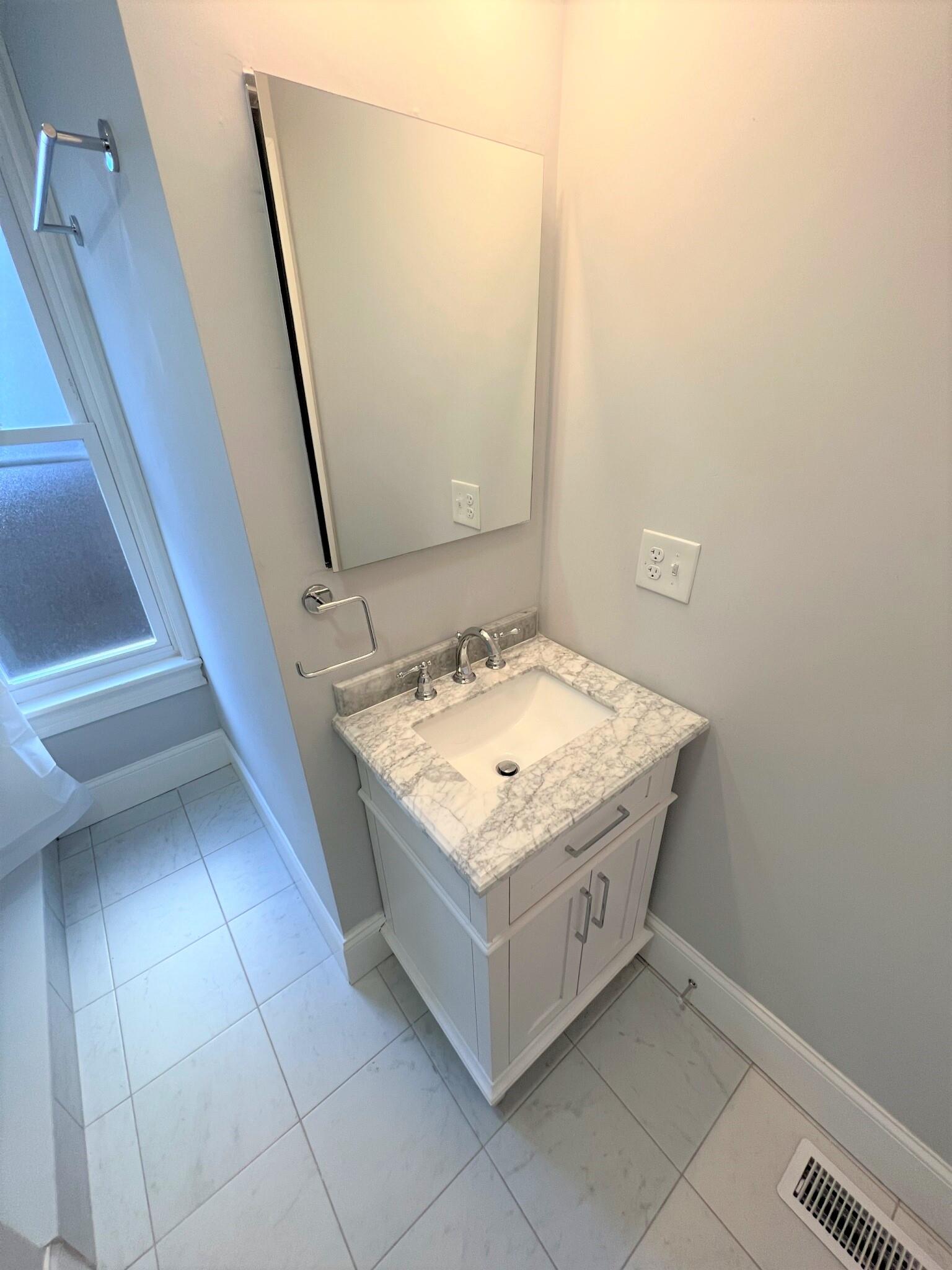 374 Oxford, Porter Square