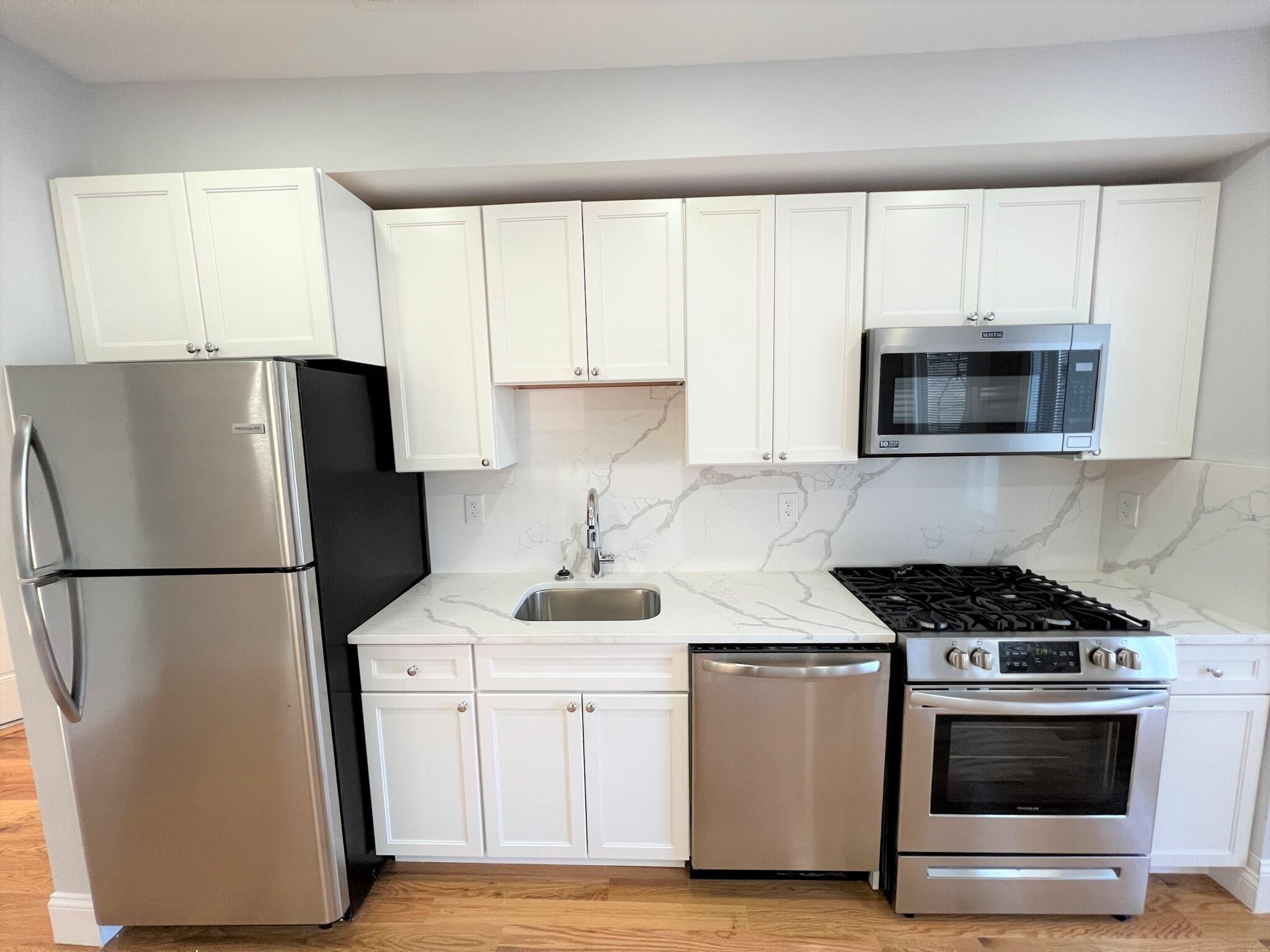 372 Oxford St, Porter Square