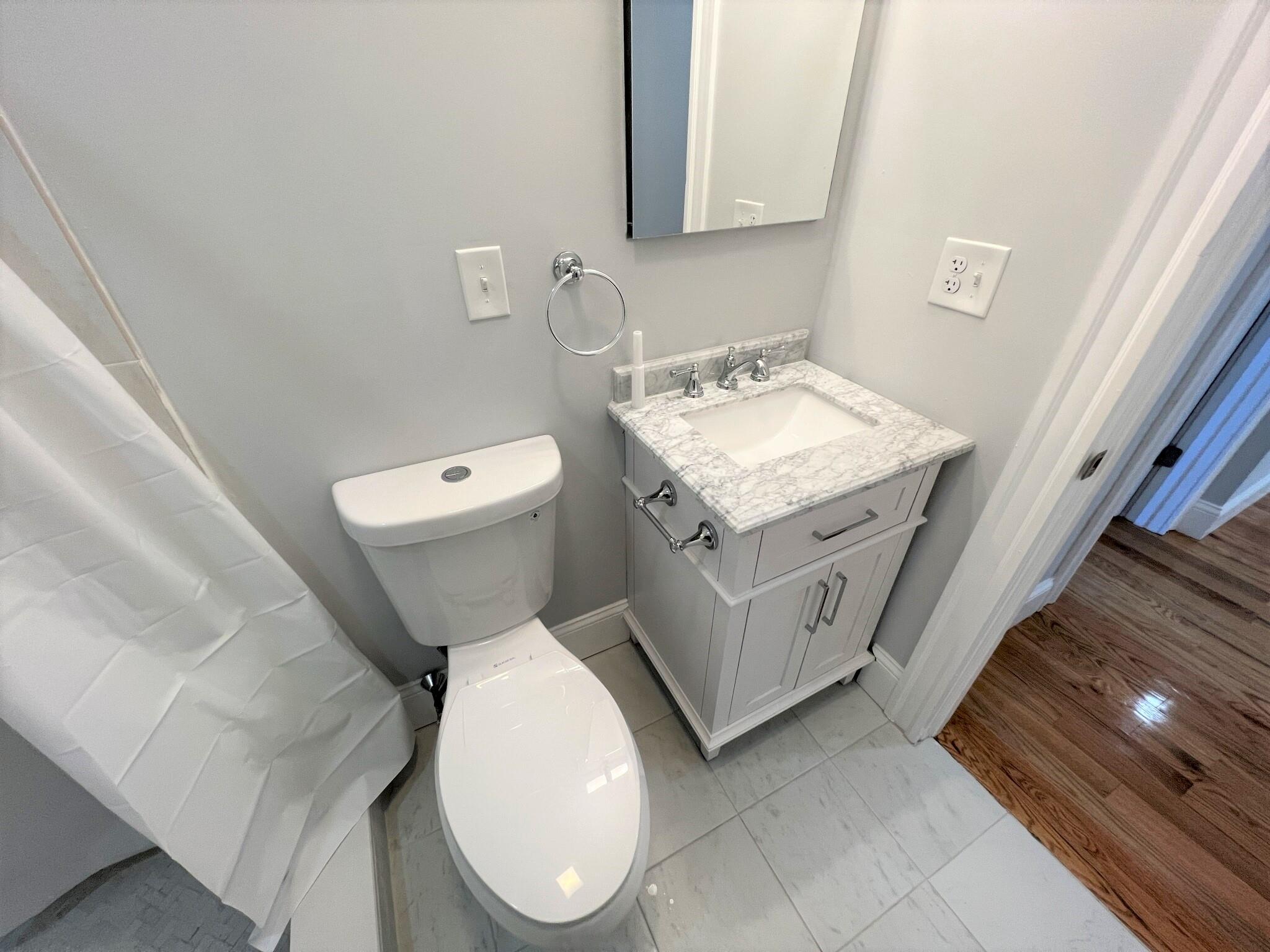 372 Oxford St, Porter Square