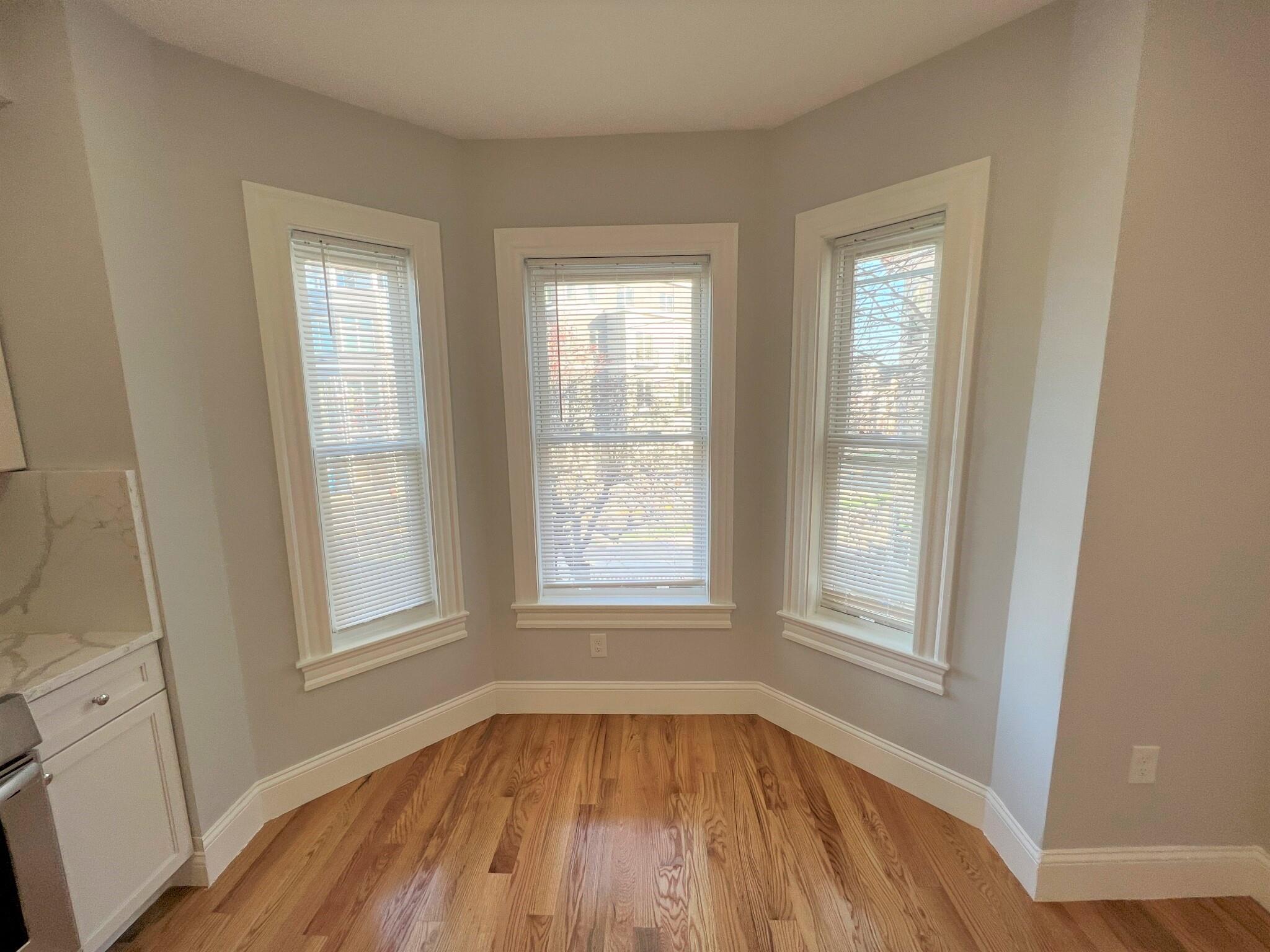 372 Oxford St, Porter Square