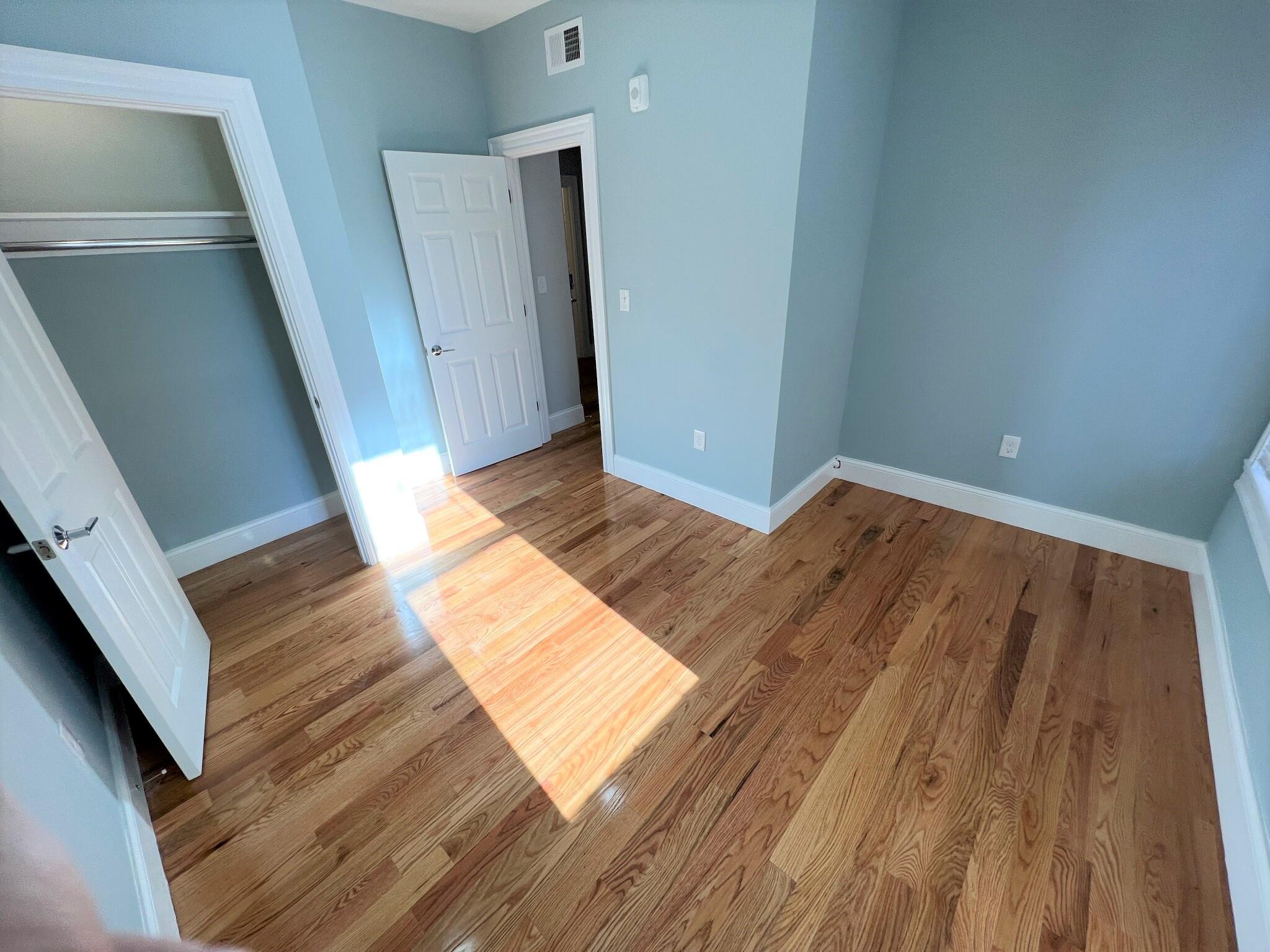 372 Oxford St, Porter Square