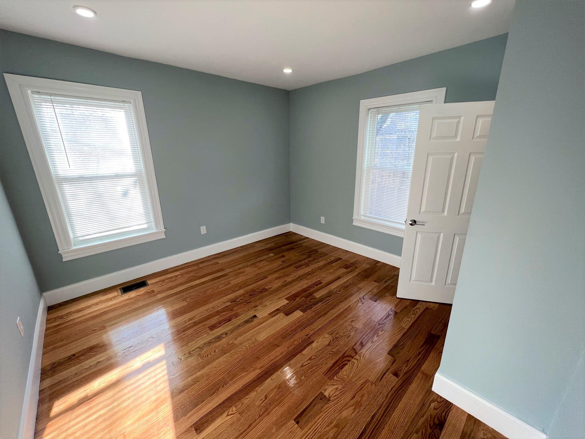 372 Oxford St, Porter Square