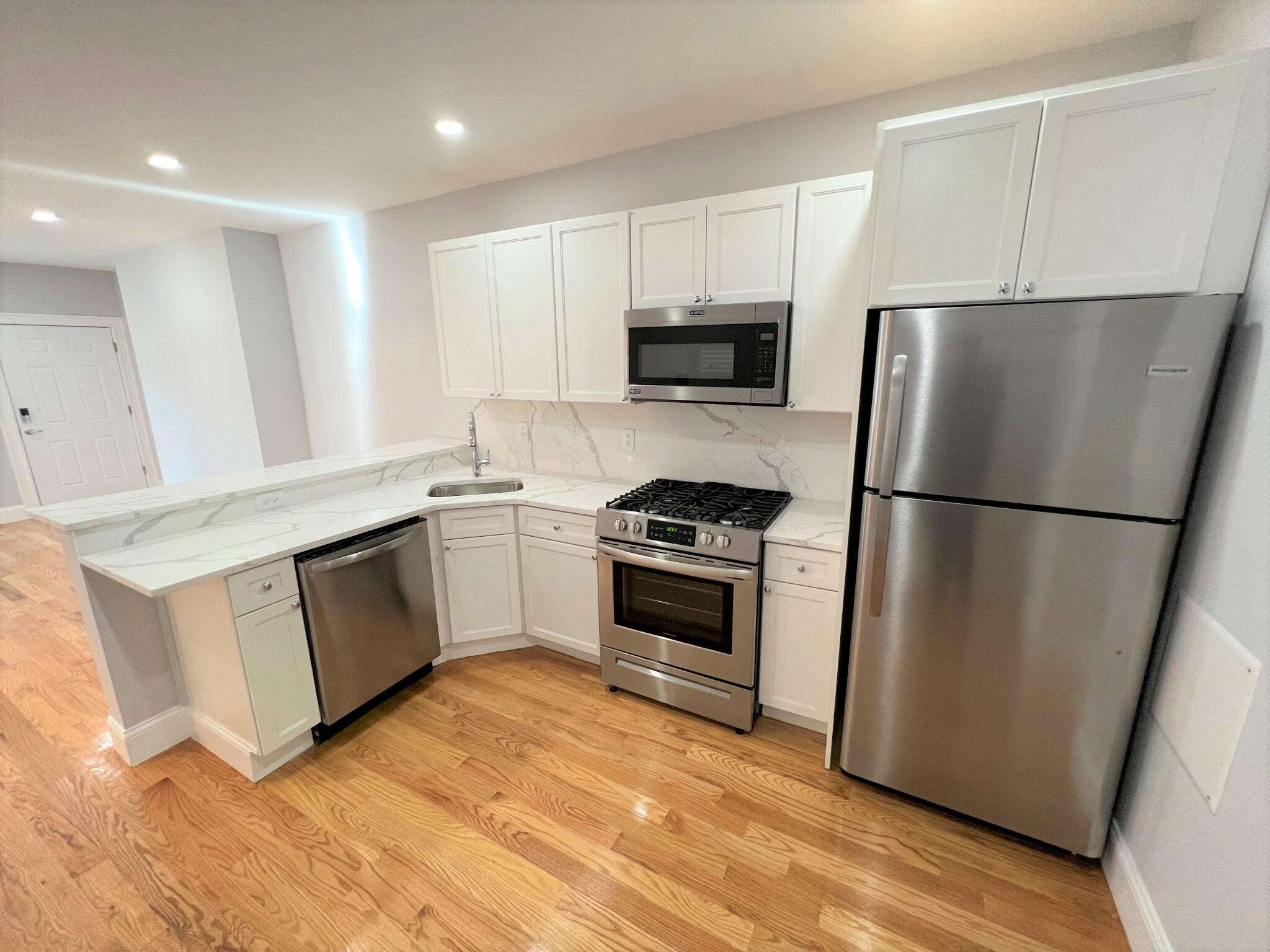 372 Oxford St, Porter Square