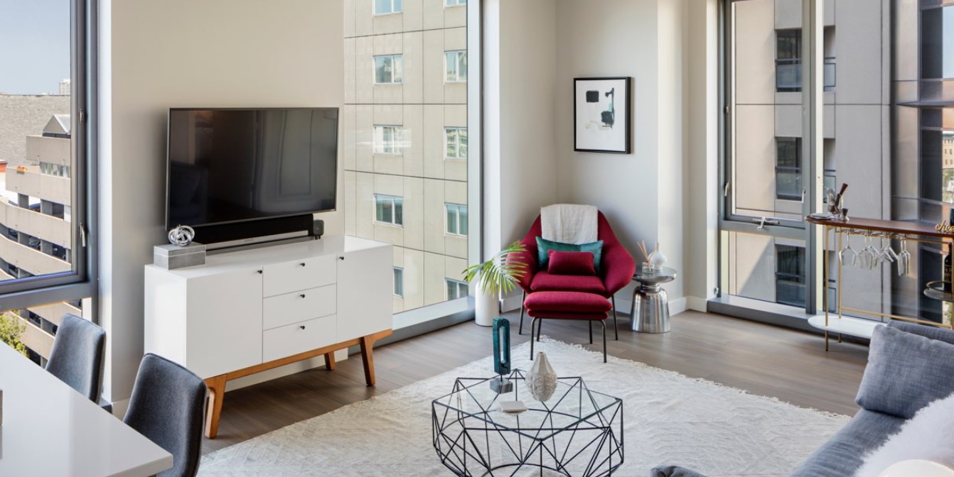 30 Dalton St, Back Bay