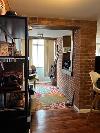 31 Brainerd Rd, Allston