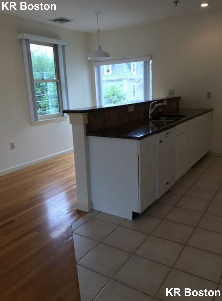 31 Channing St, Newton