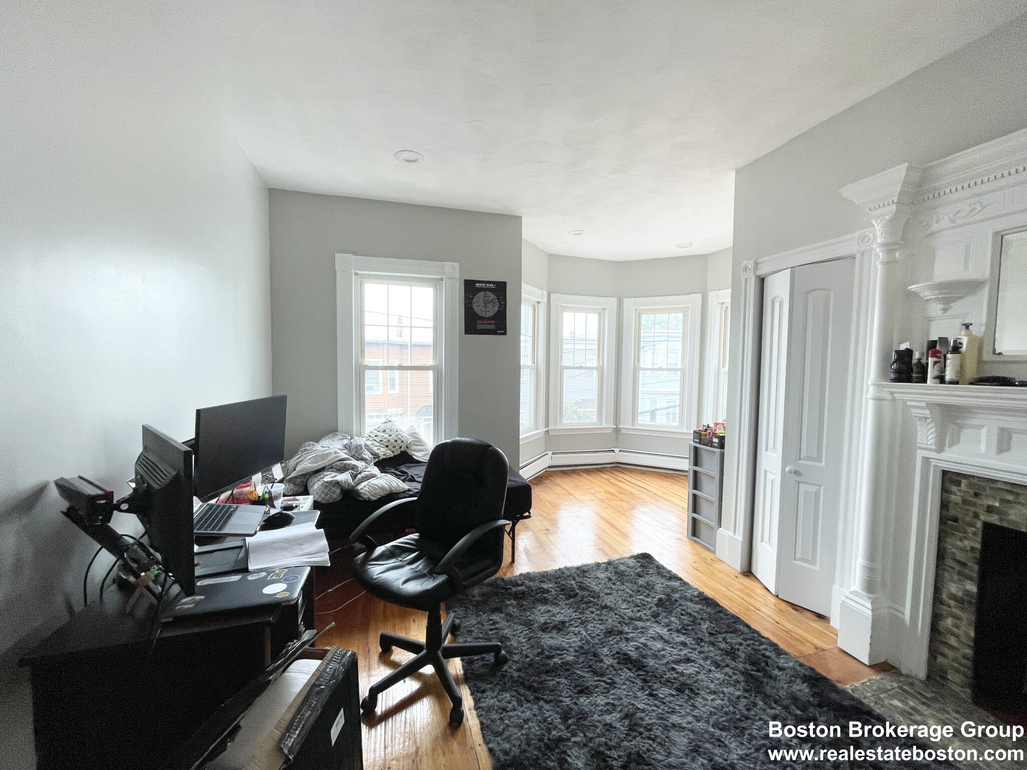 31 Falcon St, East Boston