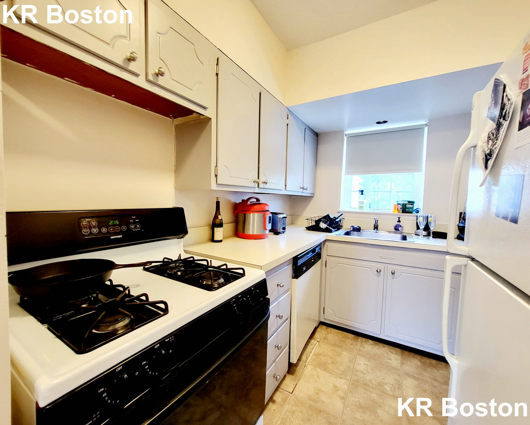 31 Lake Shore Ct, Brighton