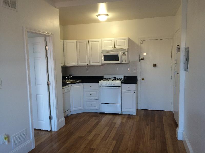 64 Hemenway St, Back Bay