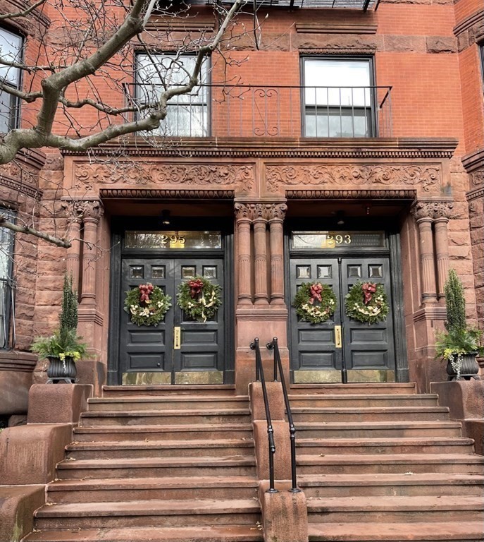 295 Commonwealth Ave, Back Bay