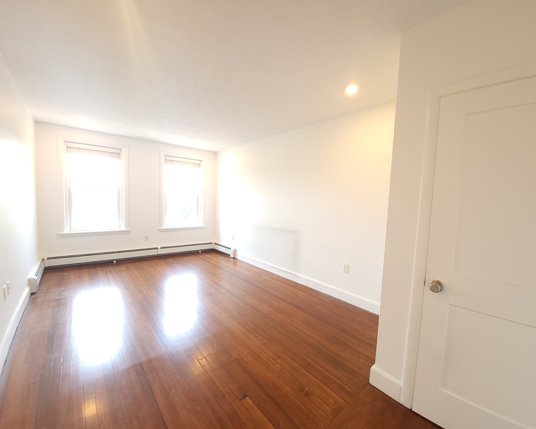 310 Tappan St, Washington Square