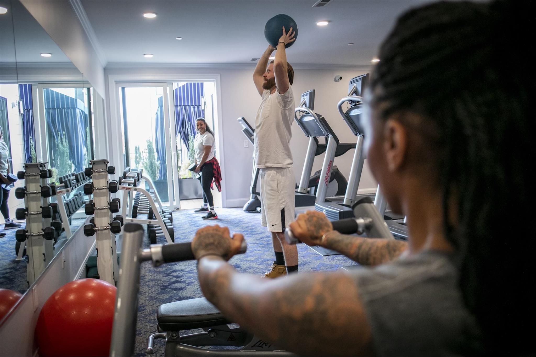 519 Broadway, Magoun Square