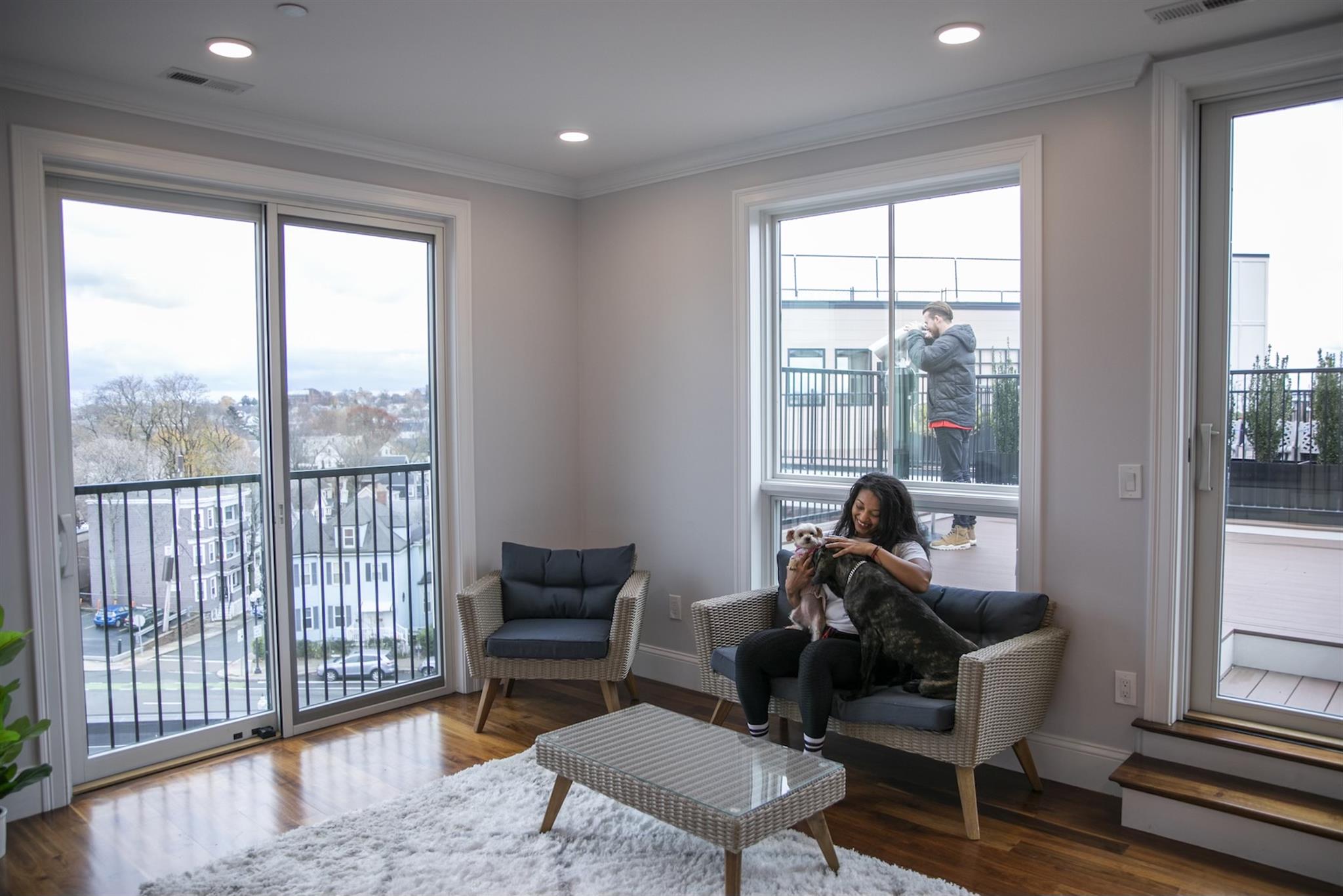 519 Broadway, Magoun Square