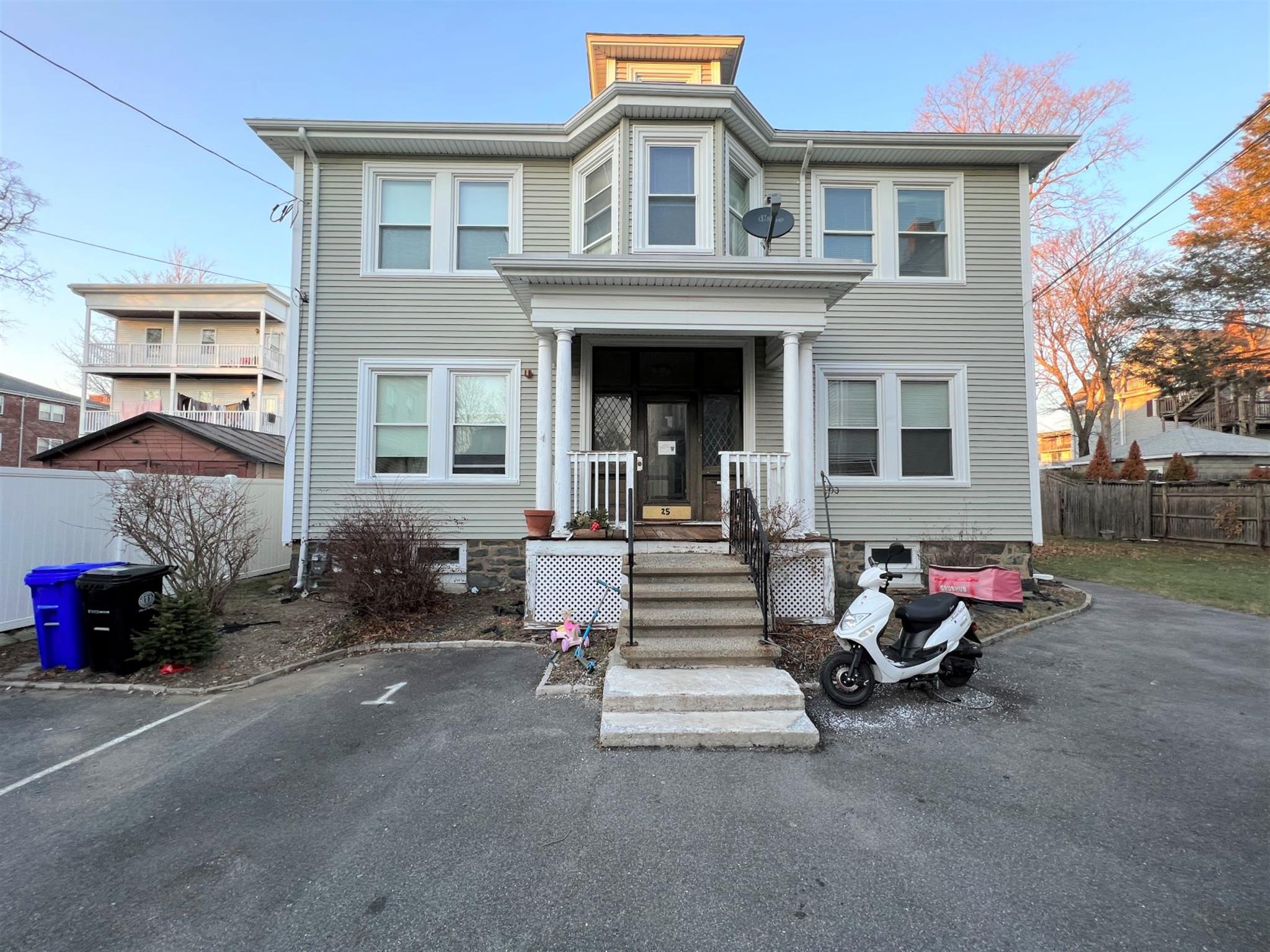 25 Chestnut St, Malden