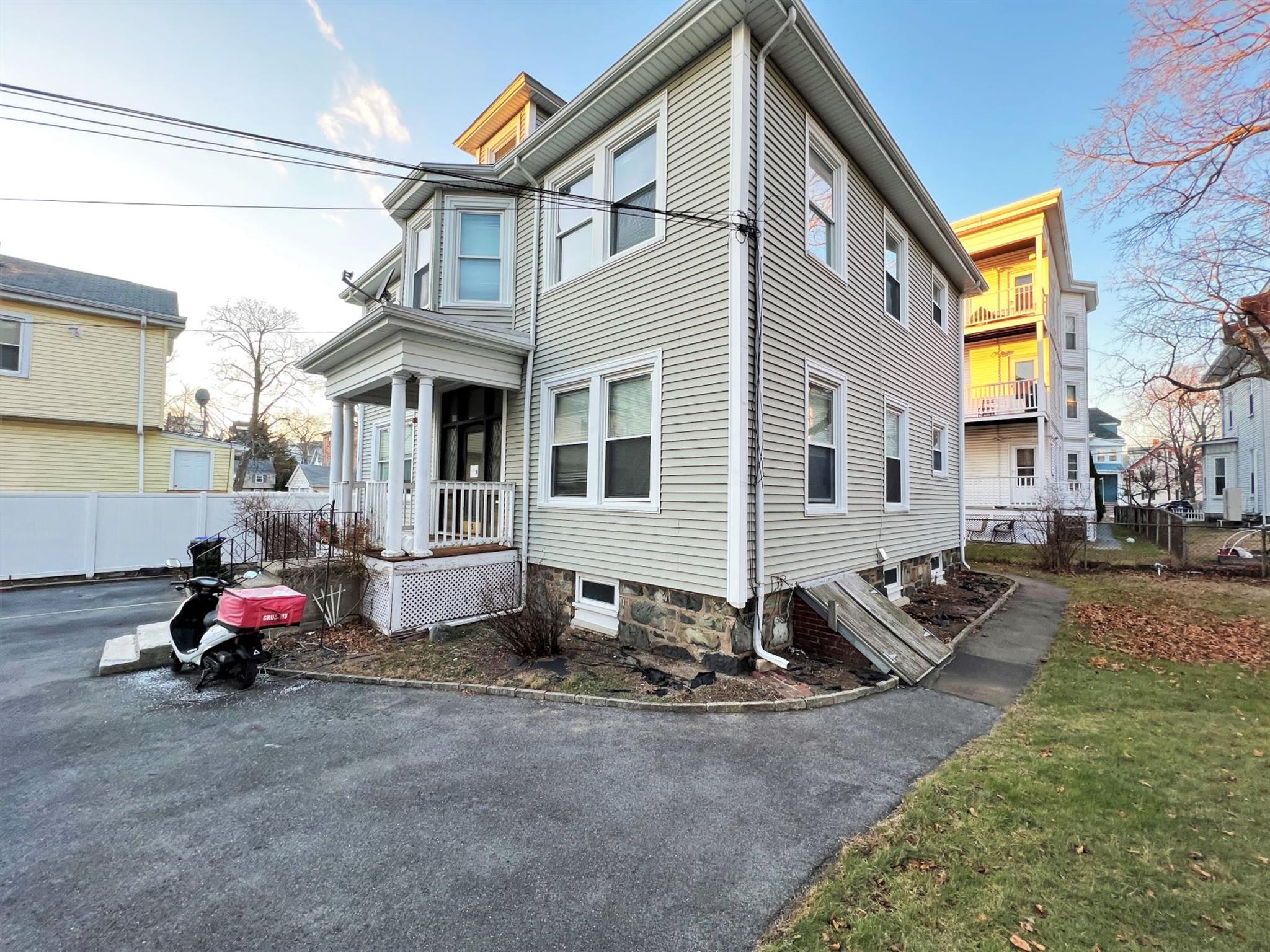 25 Chestnut St, Malden