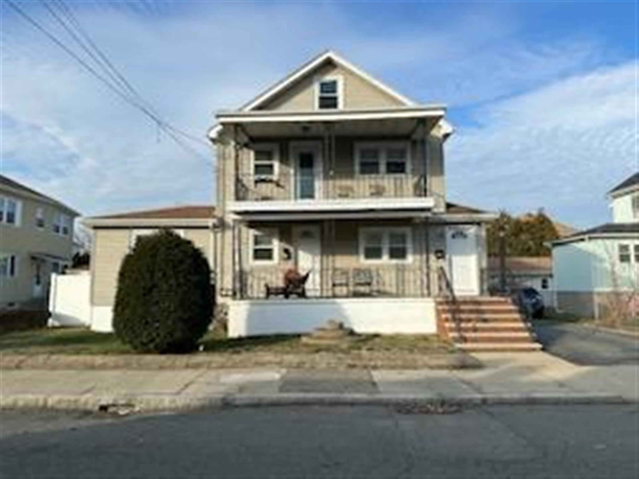 84 Billings Ave, Medford