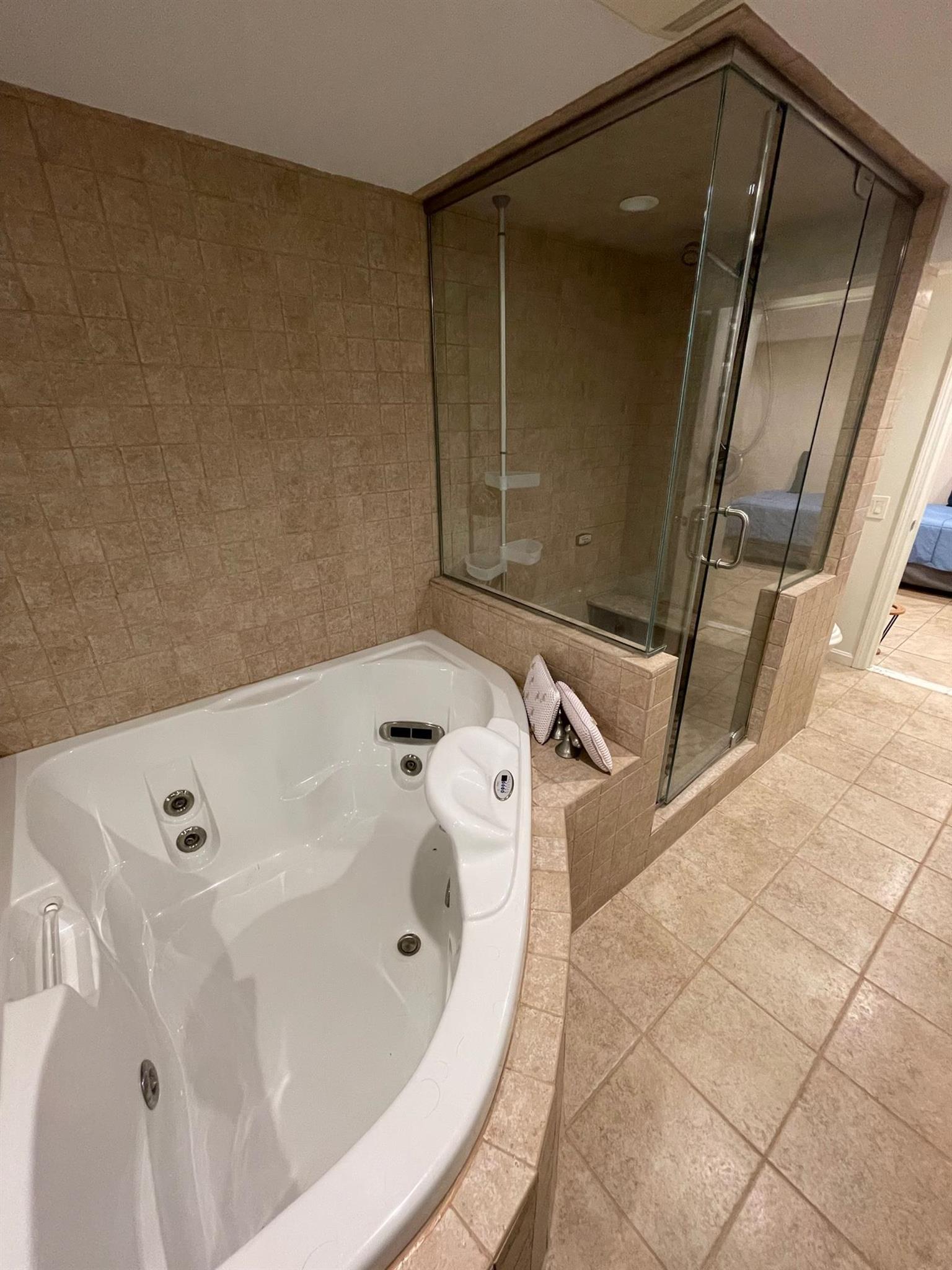 88 Park Ave, Huron Village