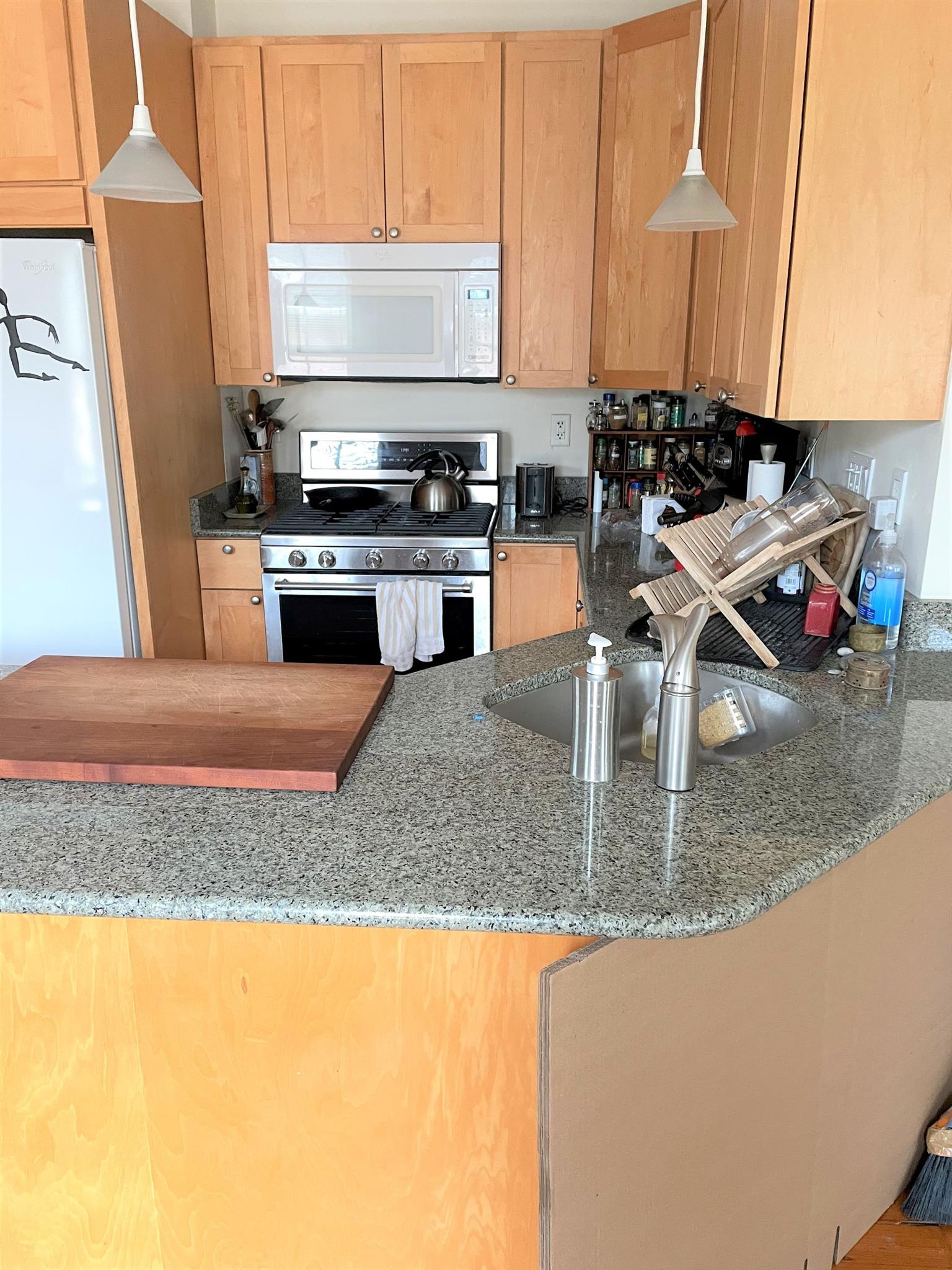 30 Healey St, Harvard Square