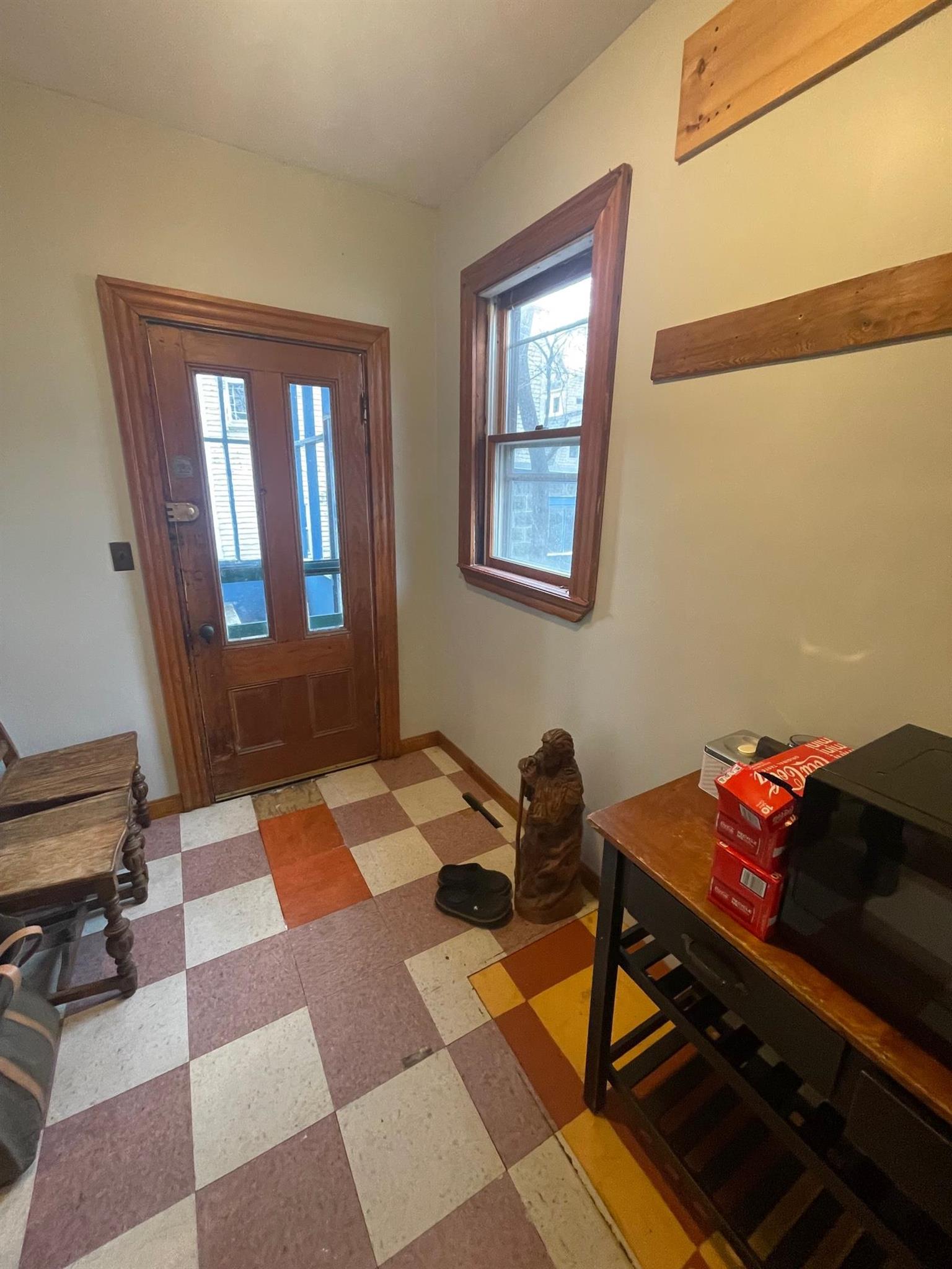 94 College Ave, Davis Square