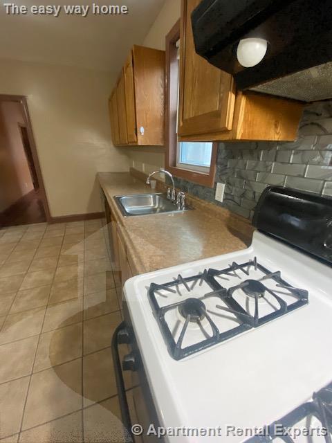 11 Oakland Av, Winter Hill