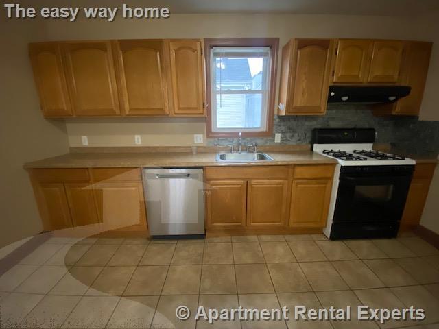 11 Oakland Av, Winter Hill