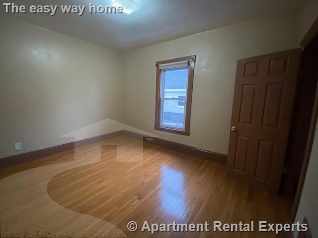 11 Oakland Av, Winter Hill