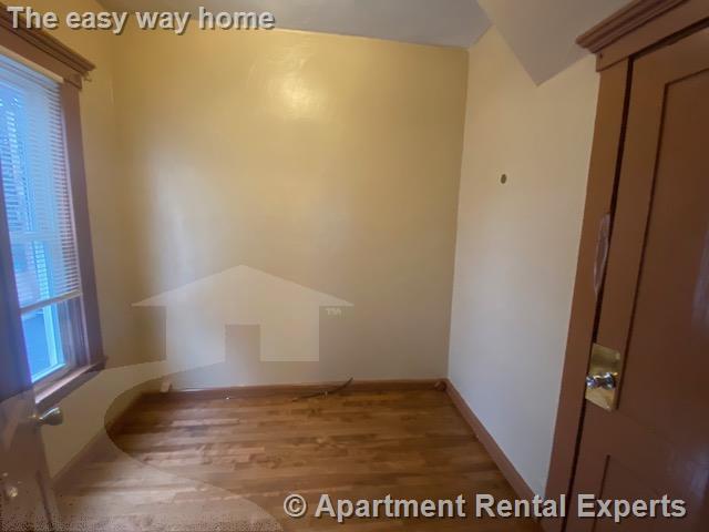 11 Oakland Av, Winter Hill