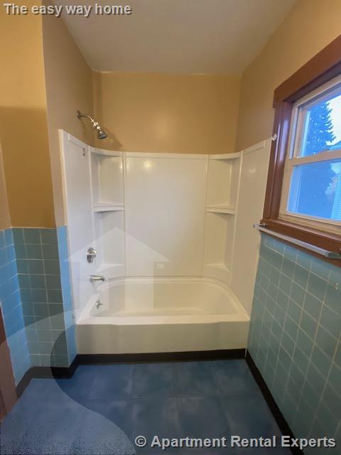 11 Oakland Av, Winter Hill