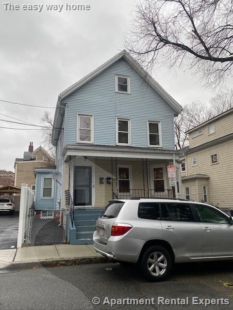 11 Oakland Av, Winter Hill