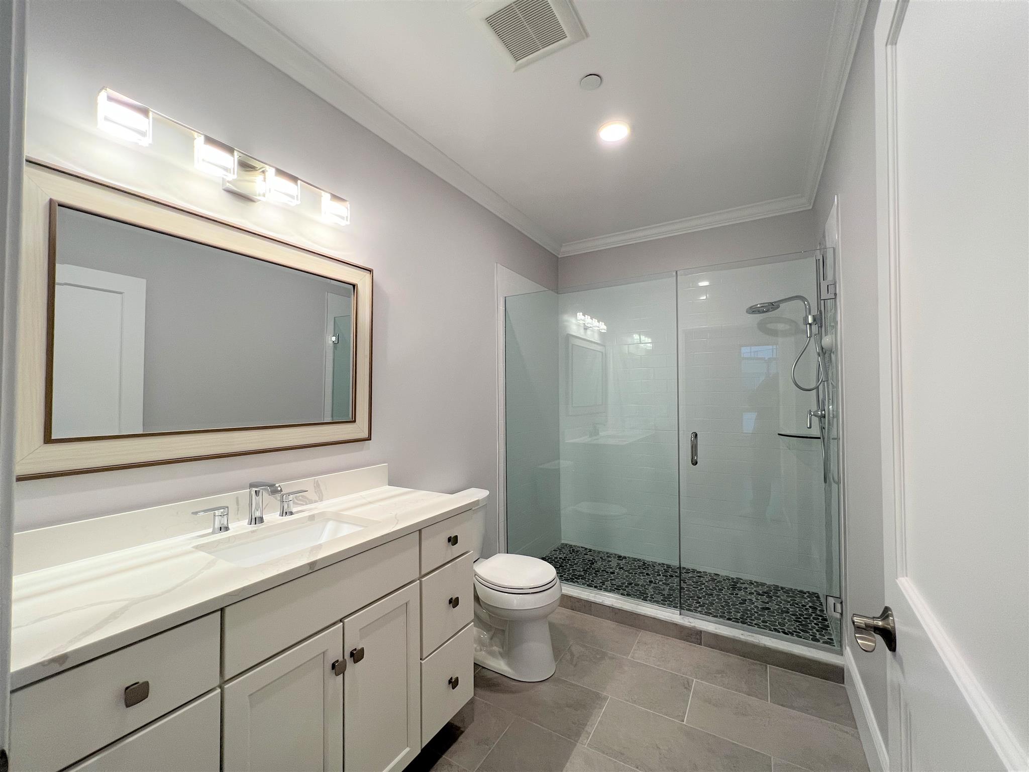 519 Broadway, Magoun Square