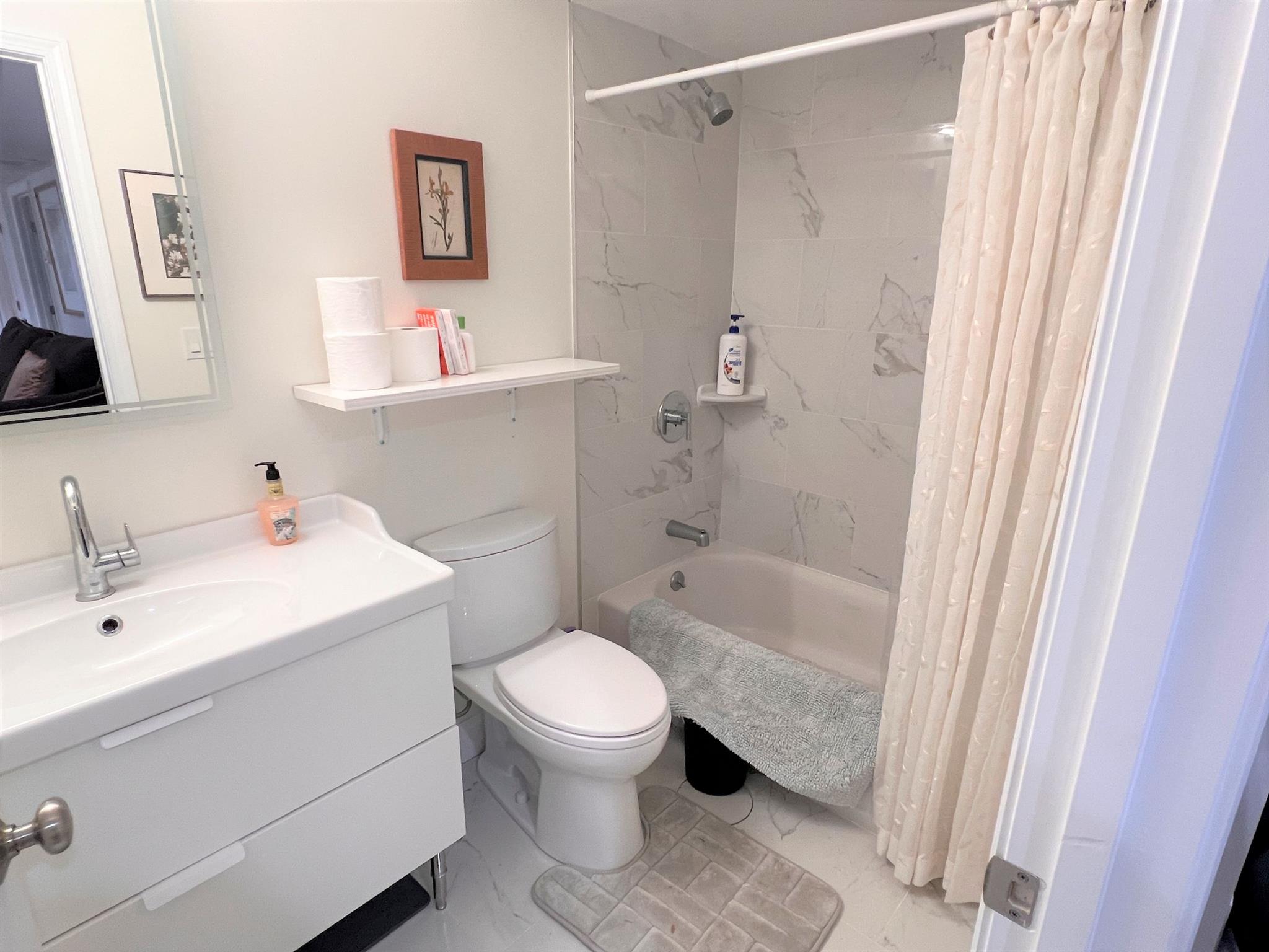 8 Goodman Rd, Cambridgeport