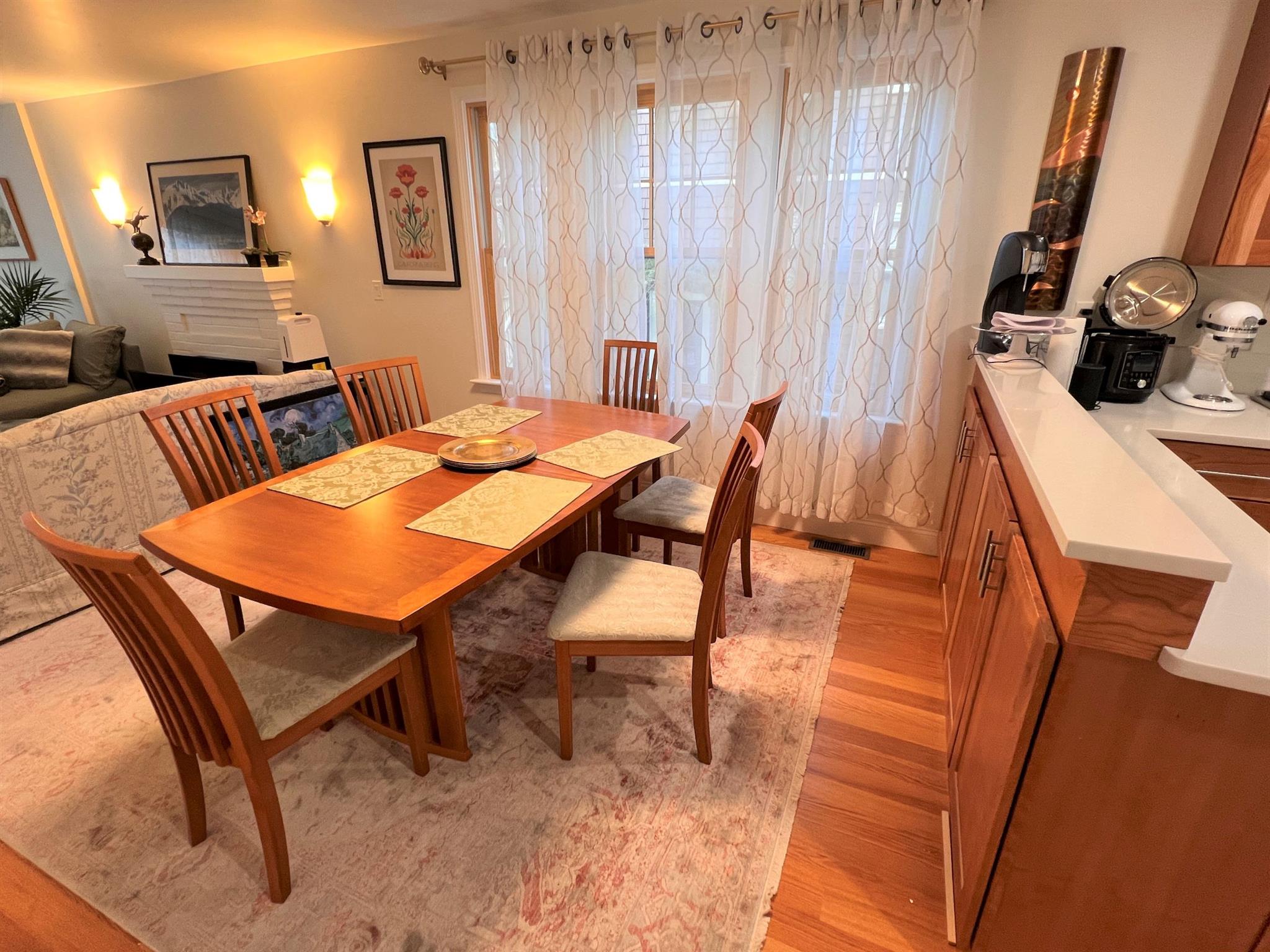 8 Goodman Rd, Cambridgeport