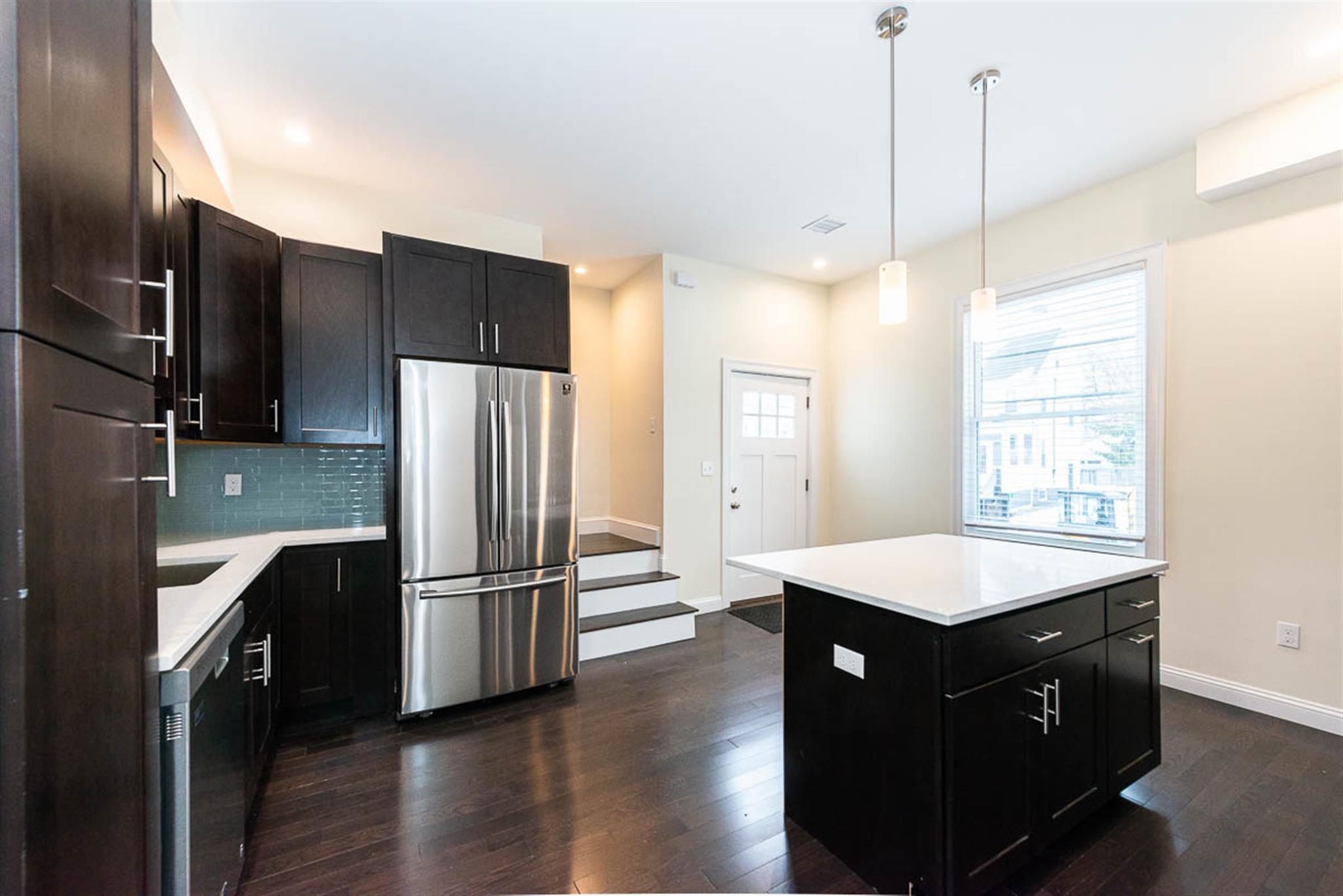 10 Marion St, Medford