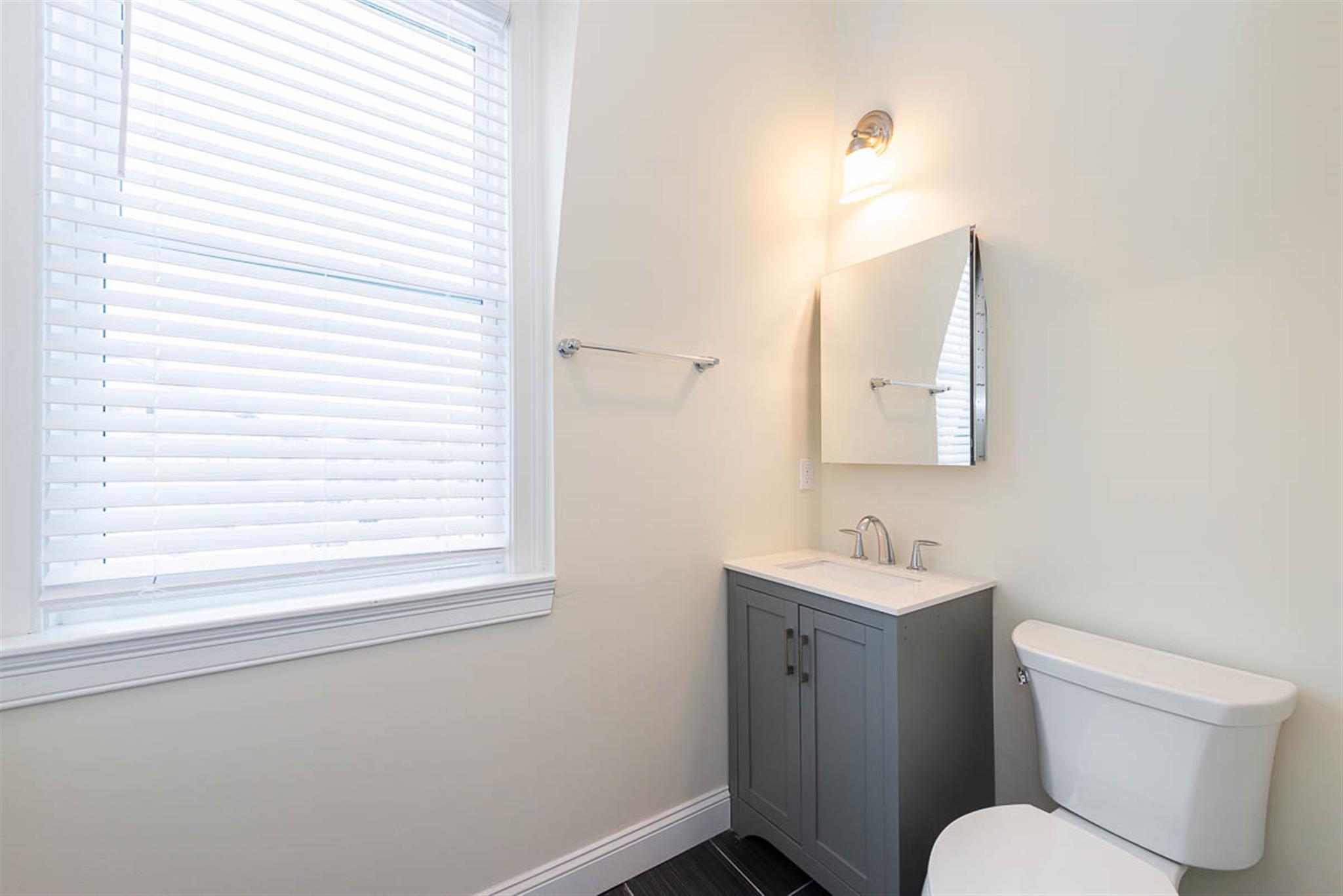 10 Marion St, Medford