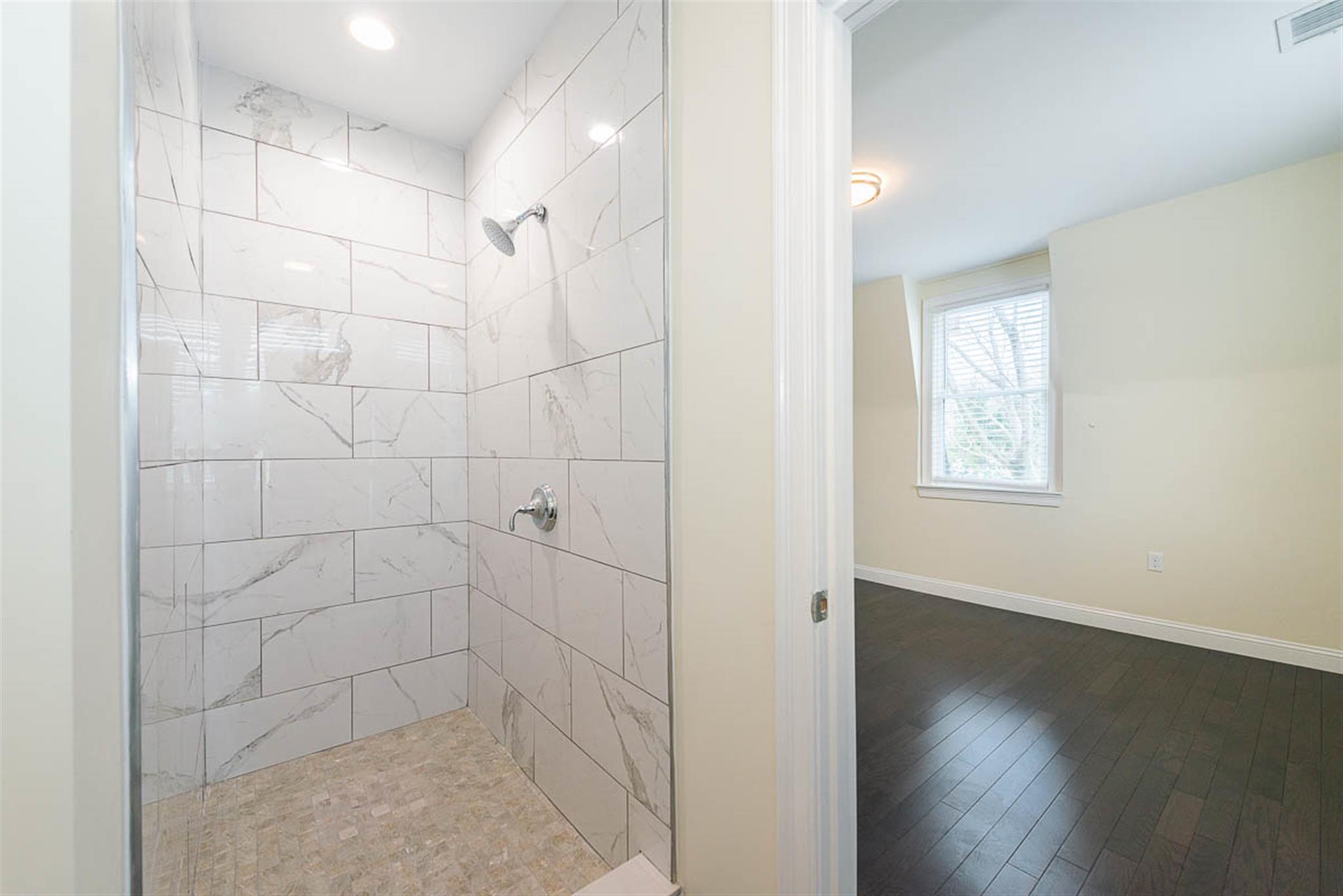 10 Marion St, Medford