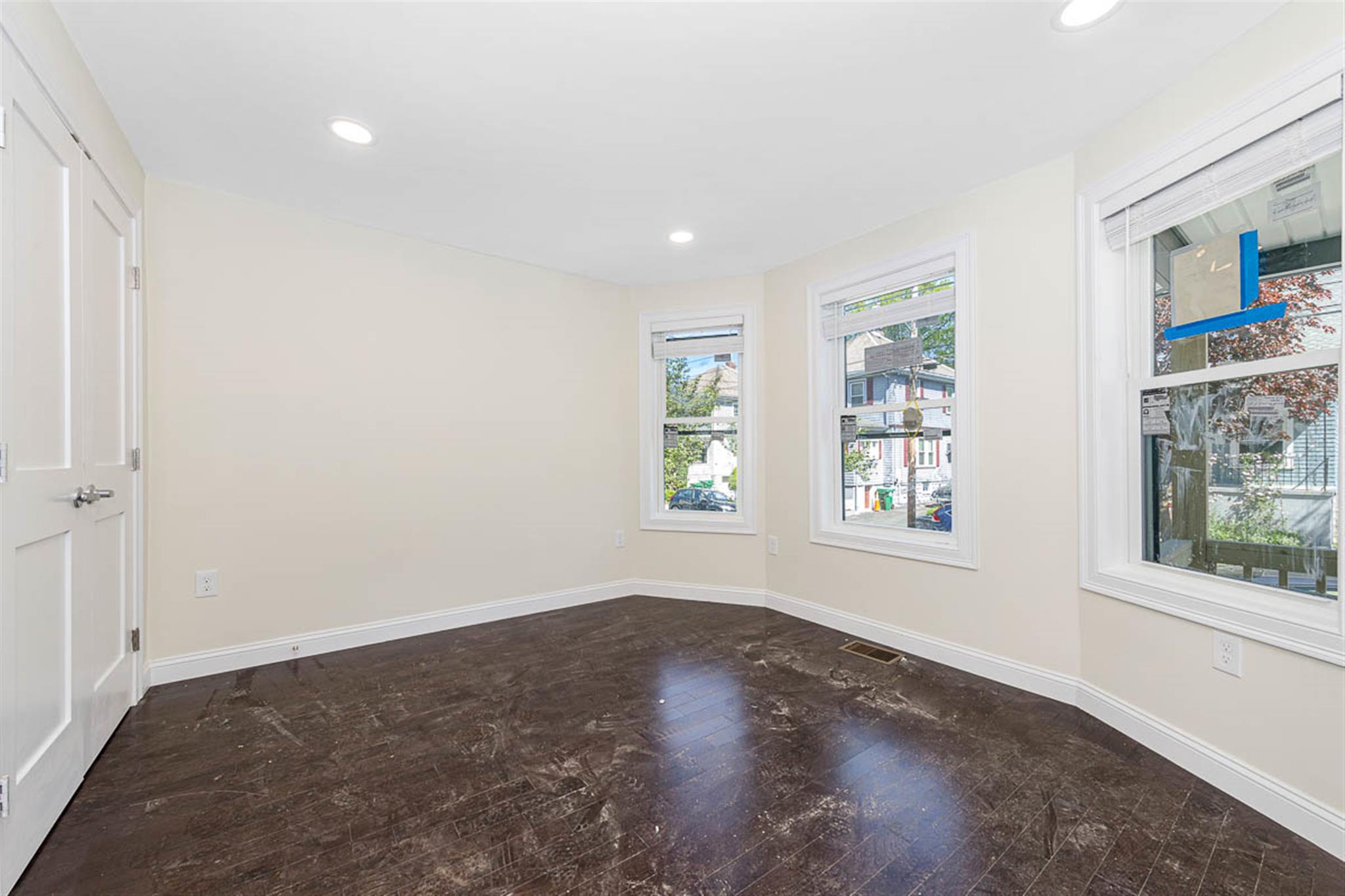 70 Stanley Ave, Medford