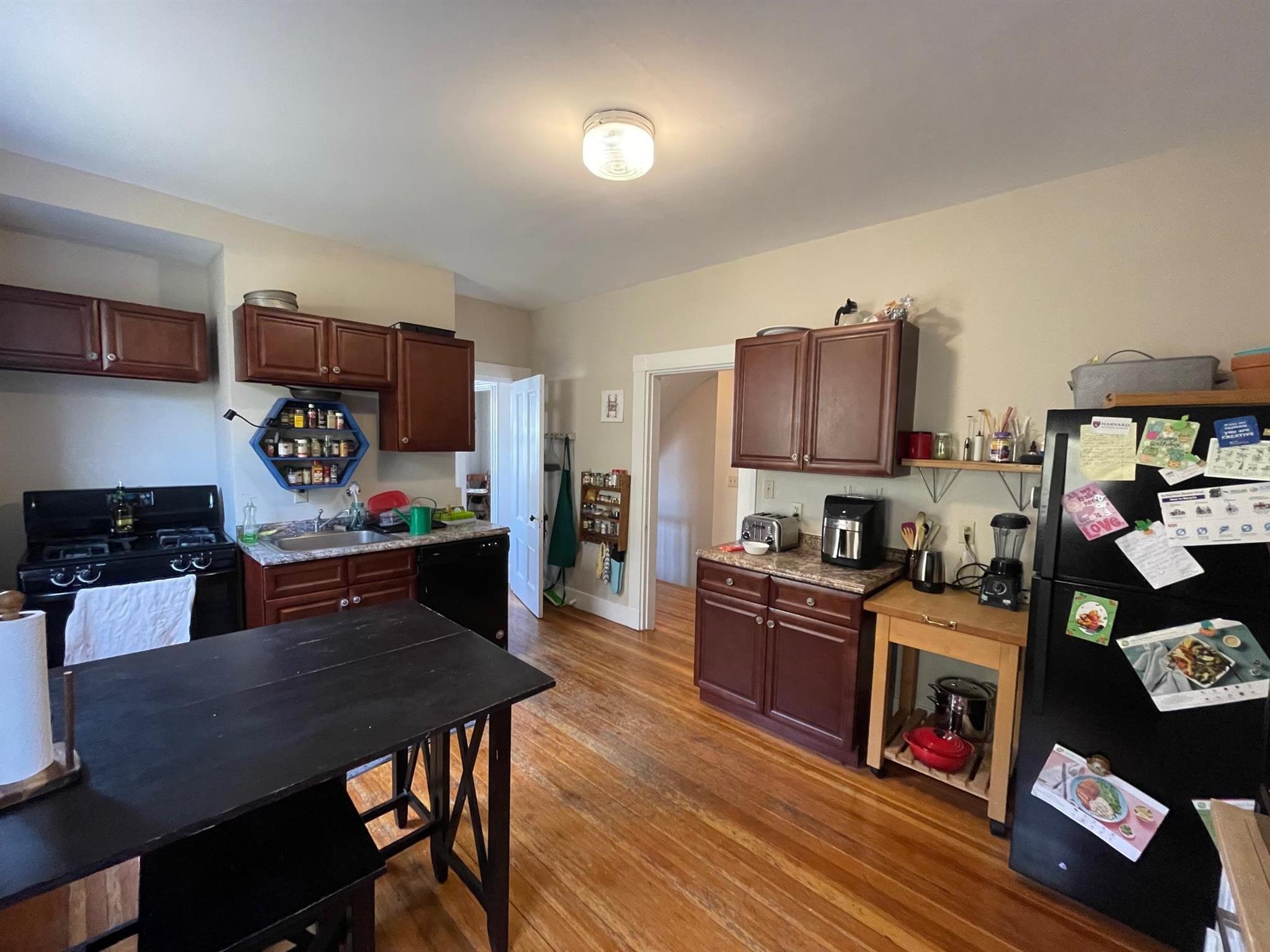 20 Park Ave, Davis Square