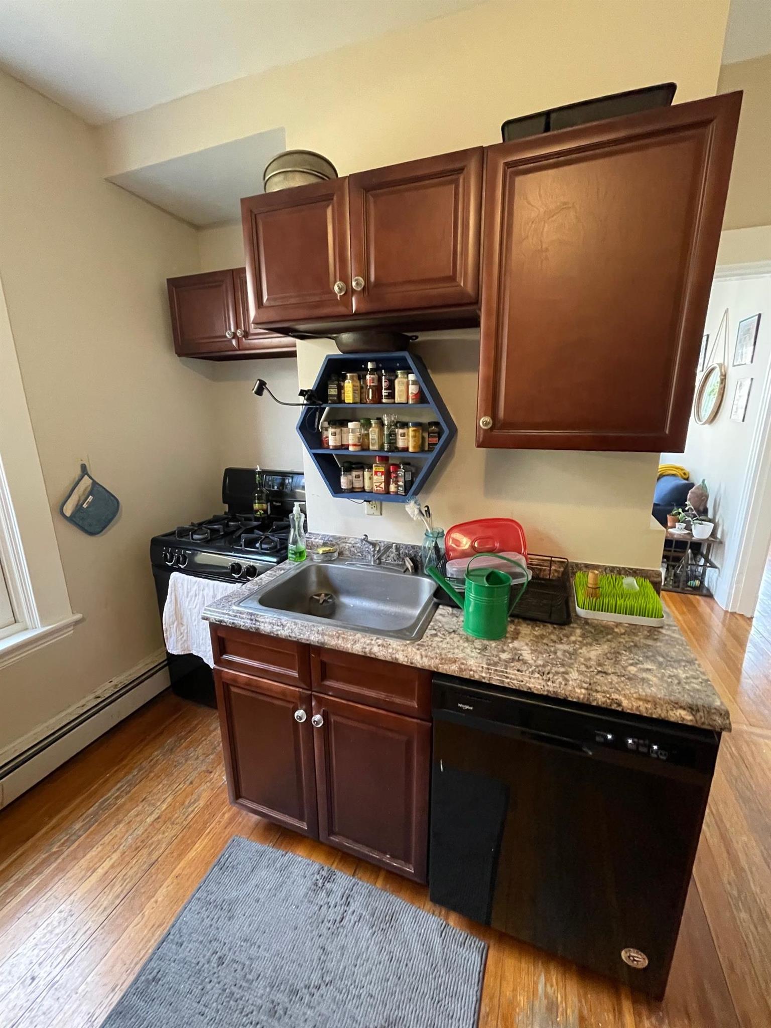 20 Park Ave, Davis Square