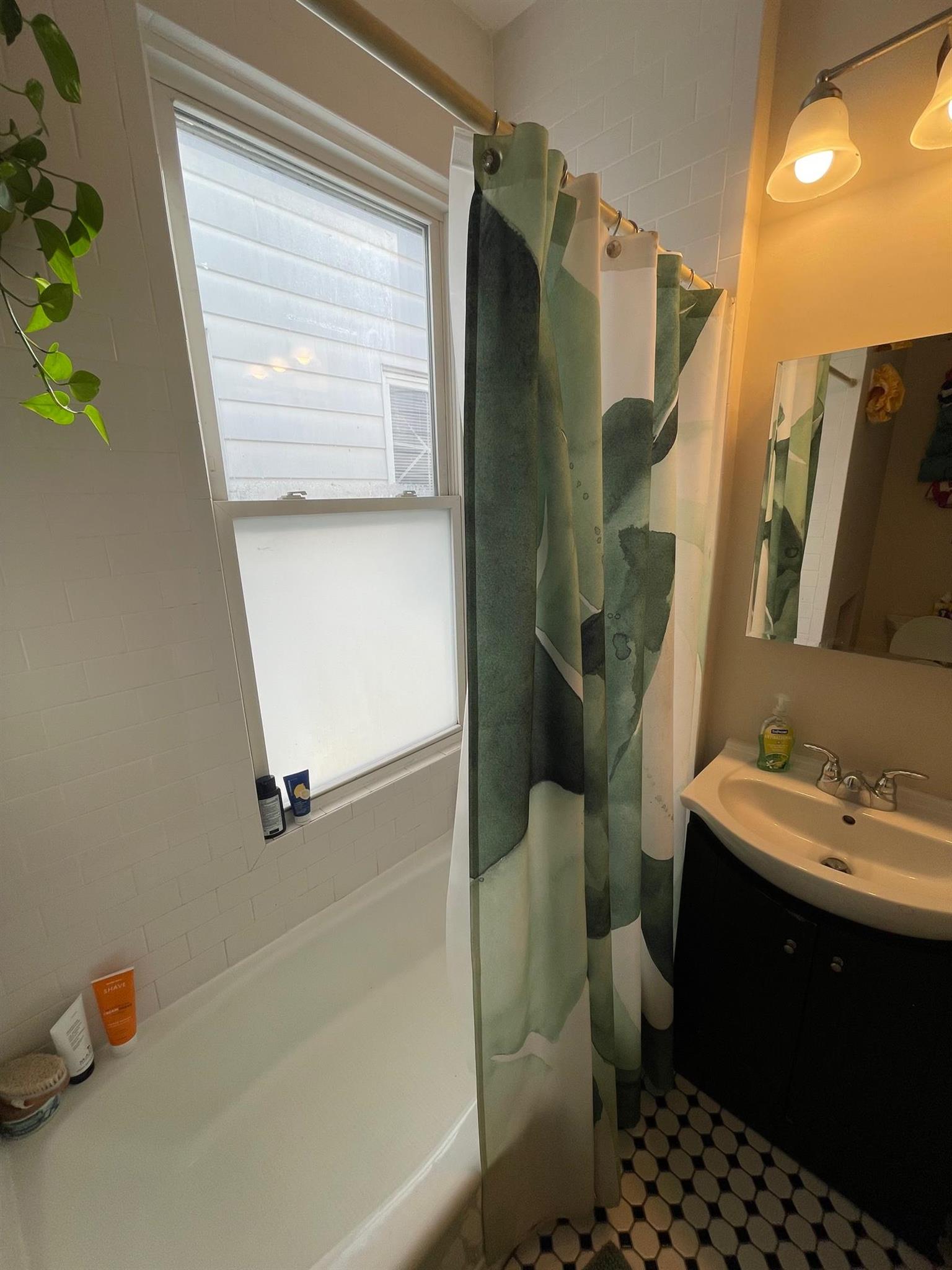 20 Park Ave, Davis Square