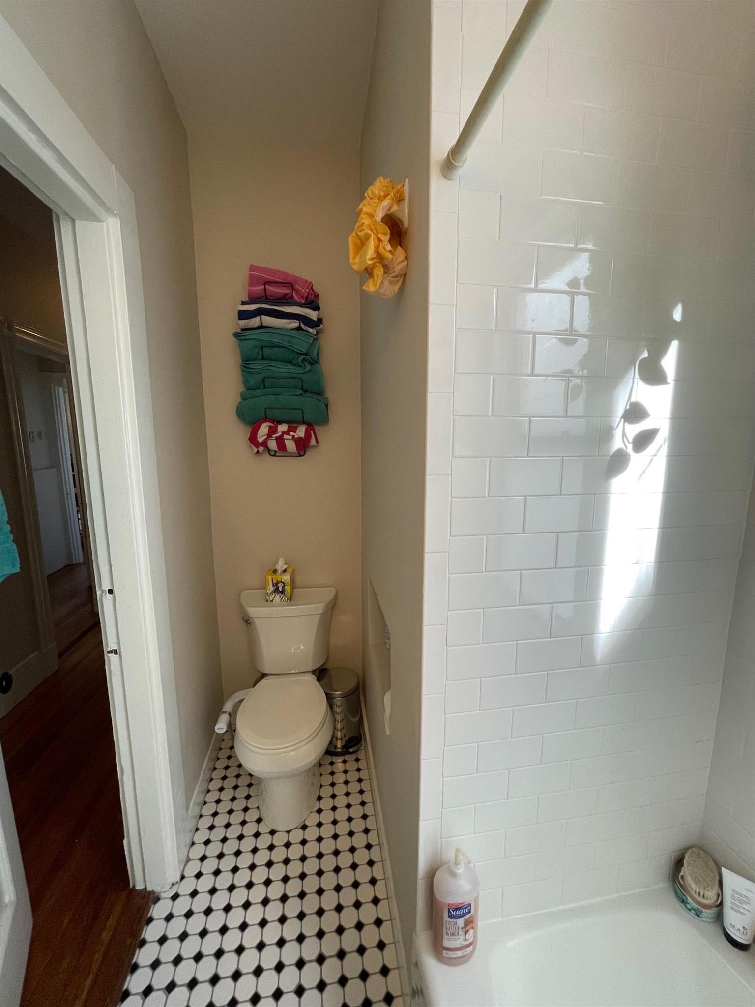 20 Park Ave, Davis Square