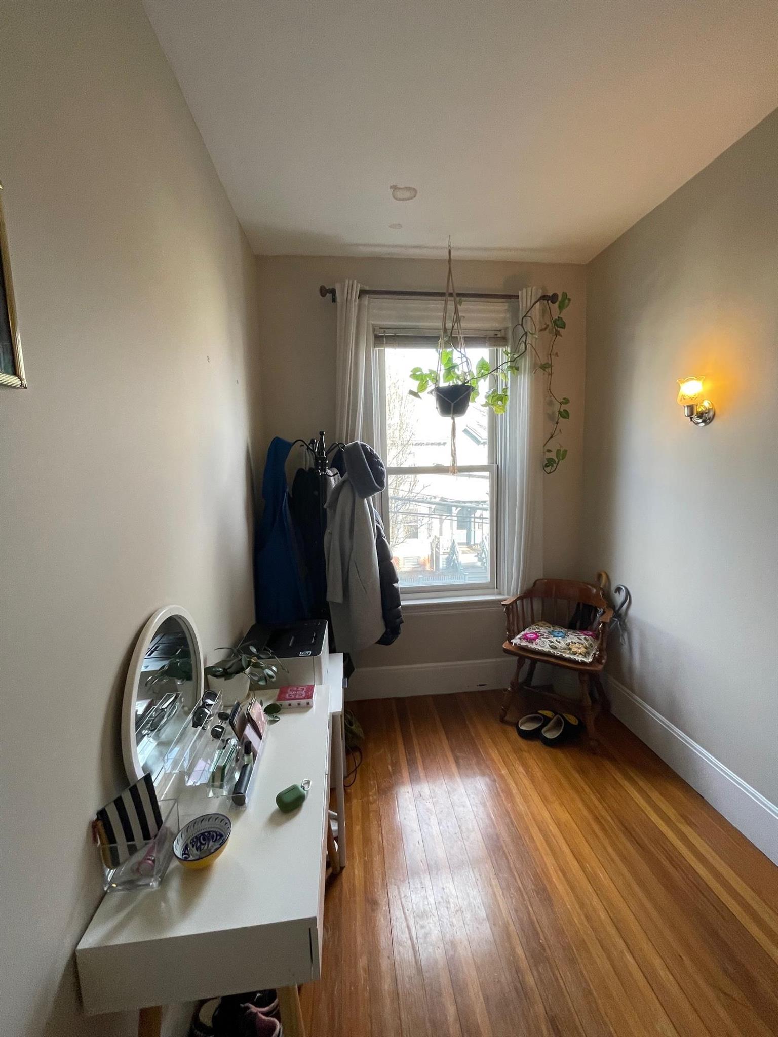 20 Park Ave, Davis Square