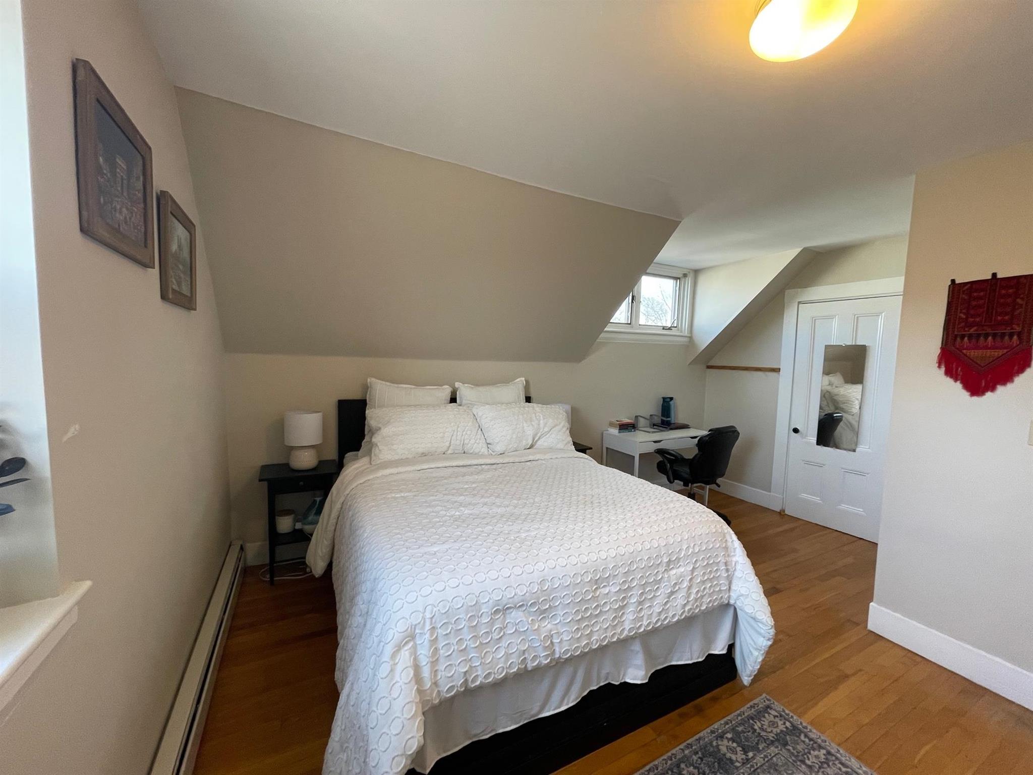 20 Park Ave, Davis Square