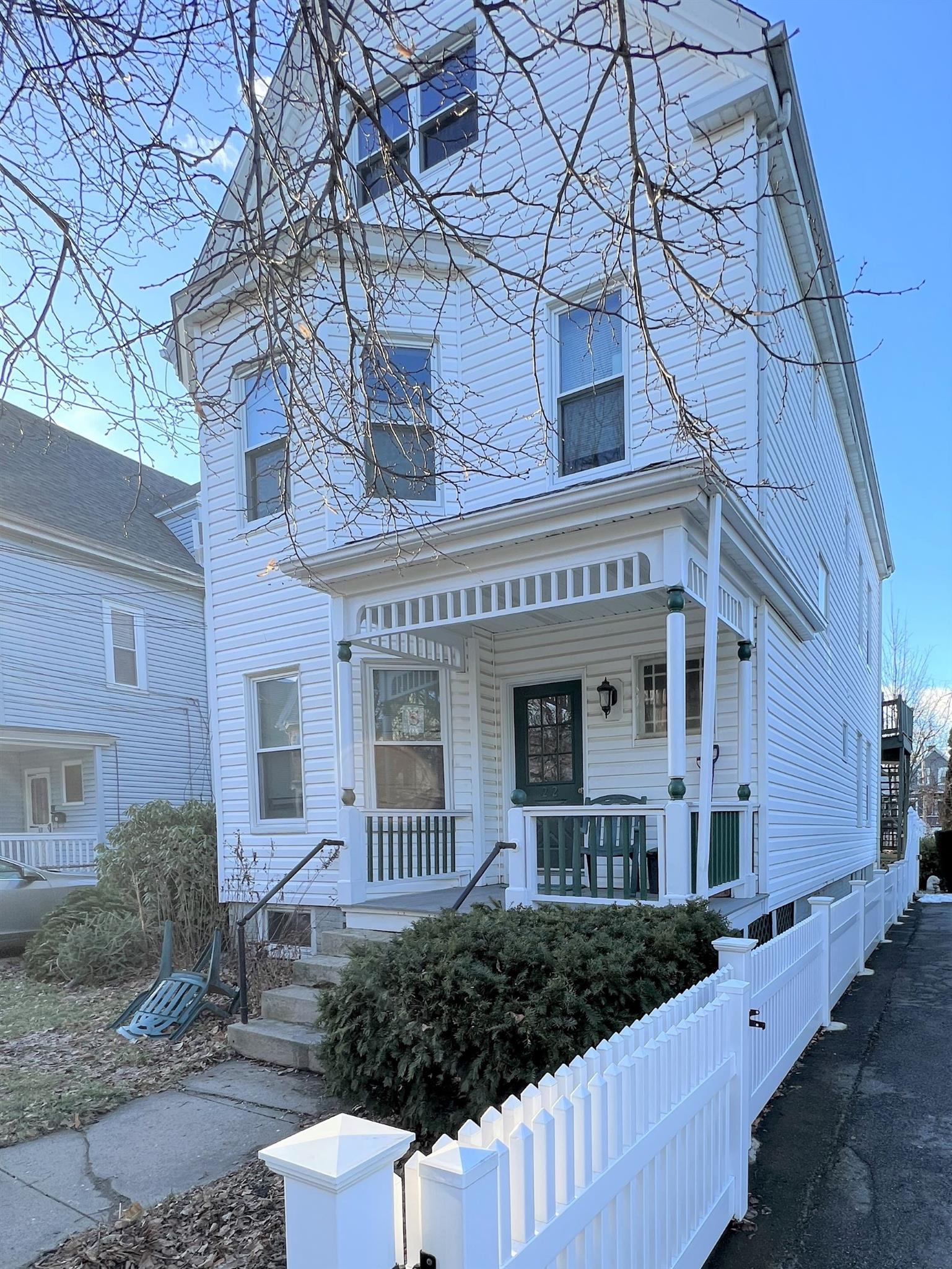 22 Bartlett St, Winter Hill