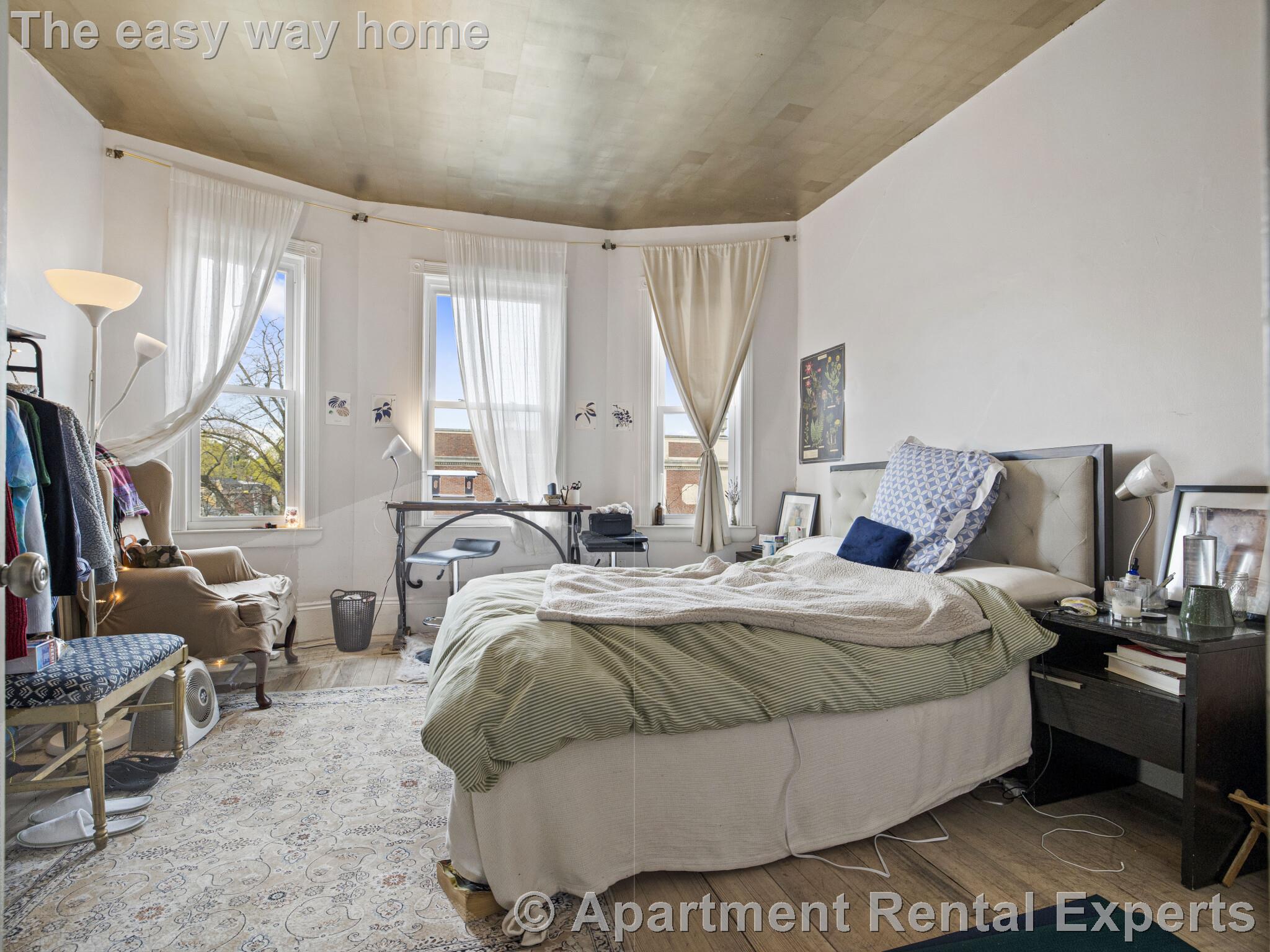 368 Broadway, Central Square