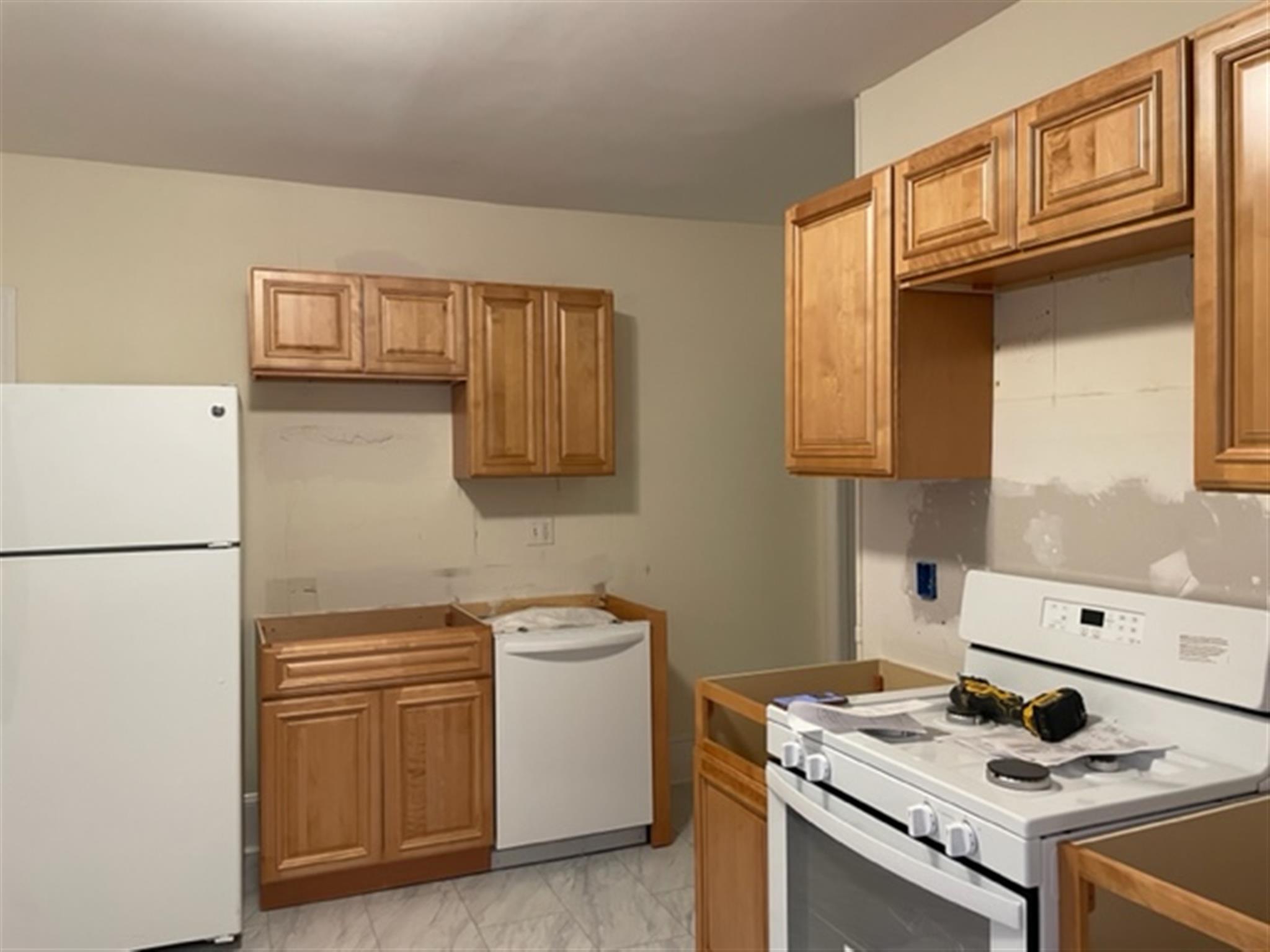 42 Linden Ave, Porter Square